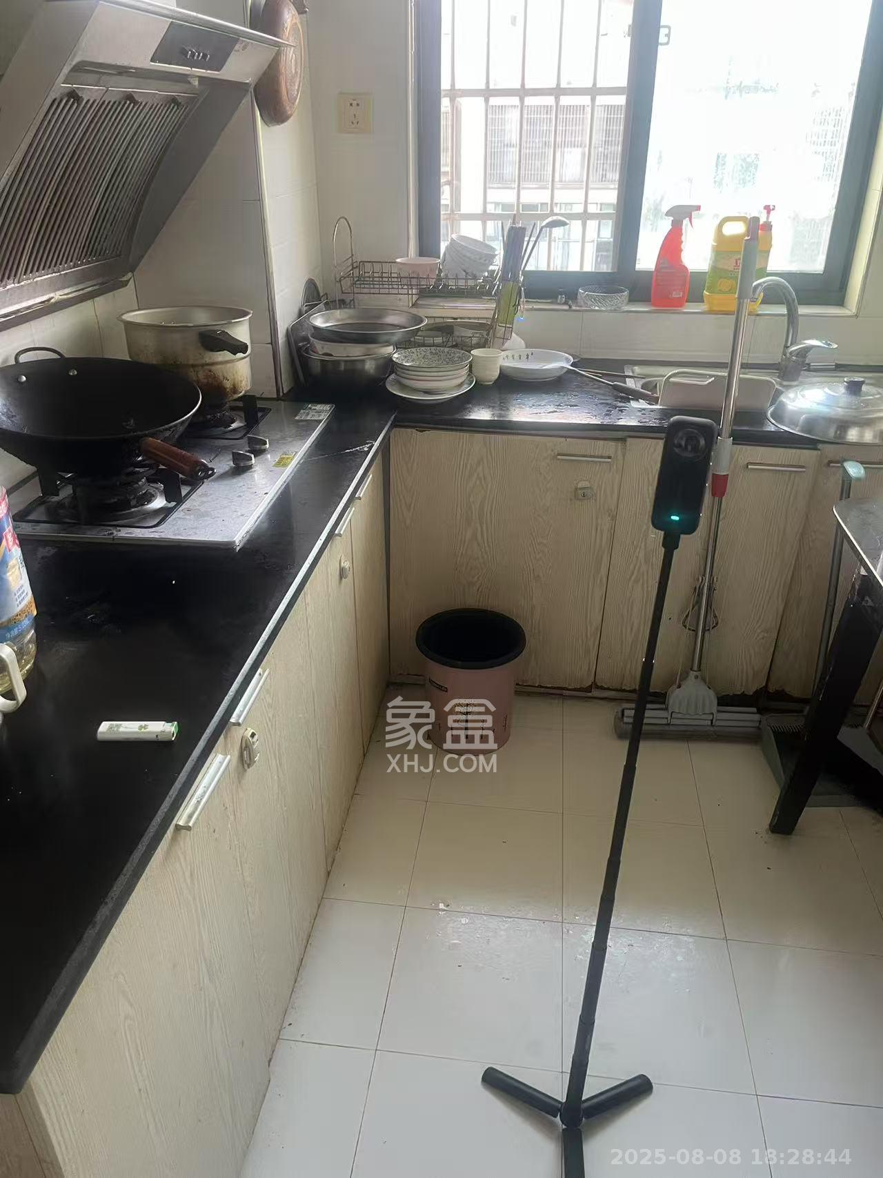 世纪桃花苑 2室2厅1卫 1700.0元/月 世纪桃花苑 2室2厅1卫 1700.0元/月室内图