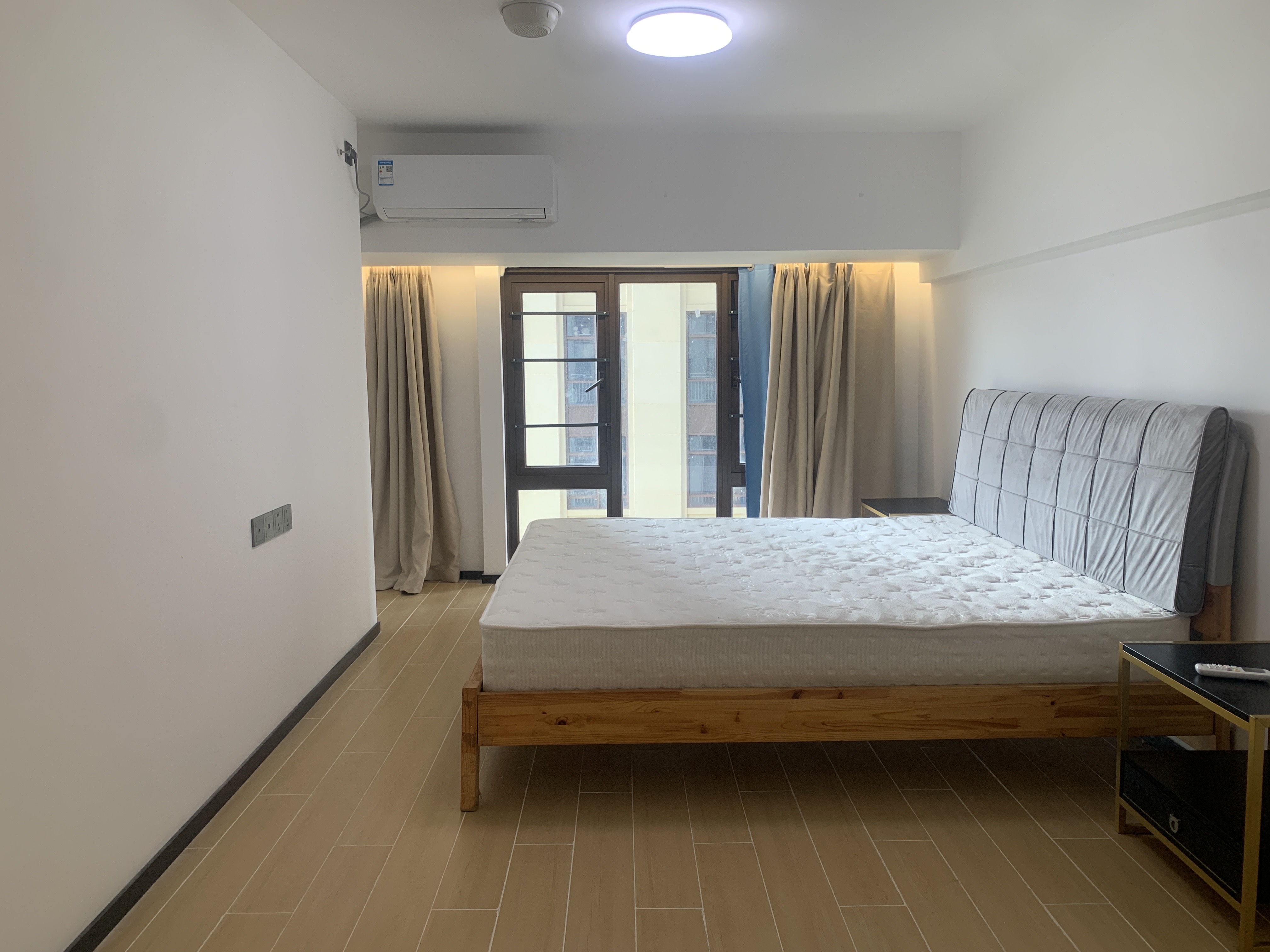 海航豪庭南苑  1室1厅2卫    3200.0元/月 海航豪庭南苑  1室1厅2卫    3200.0元/月室内图