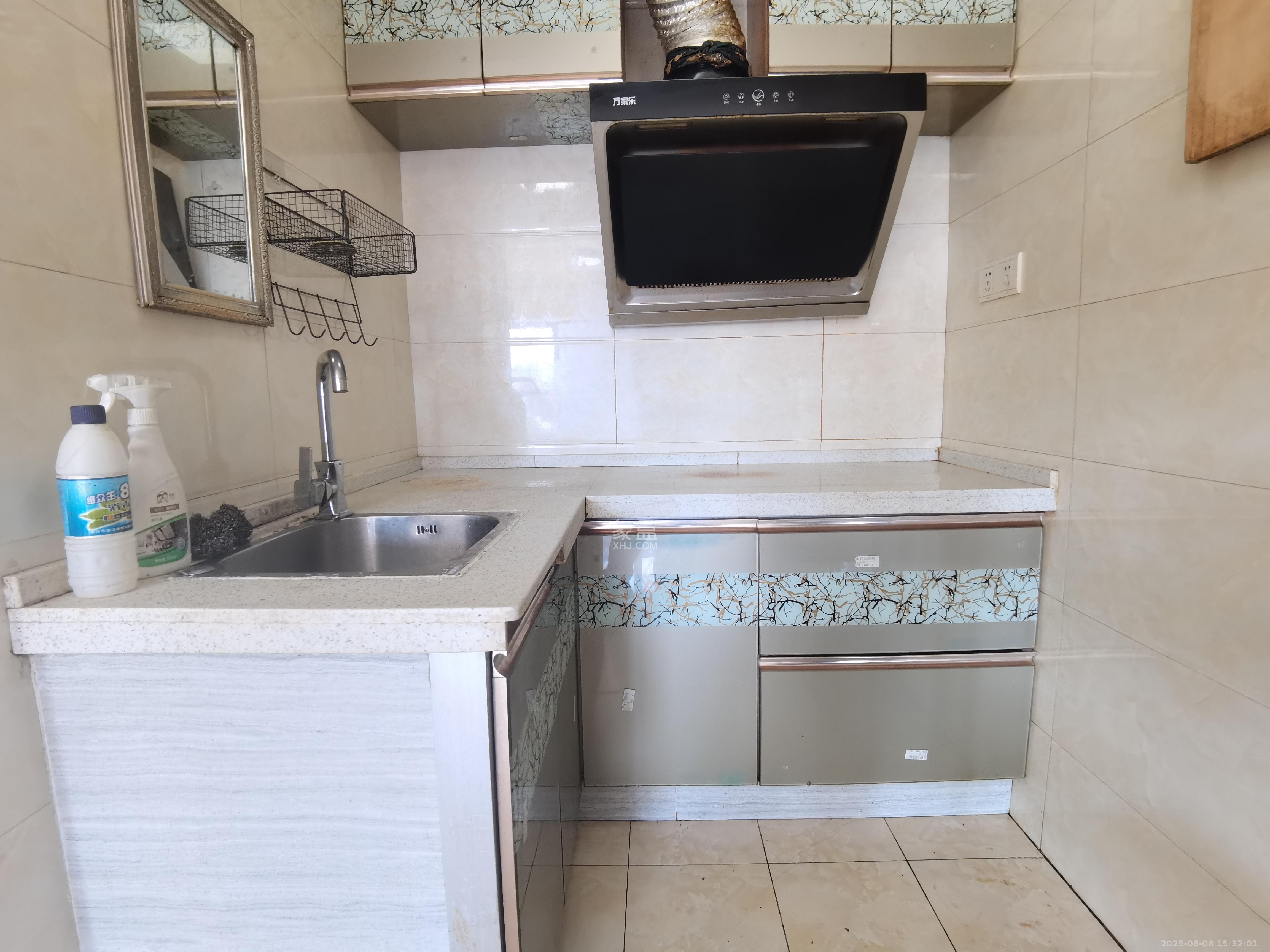 大鸿杰座  1室1厅1卫    1500.0元/月室内图