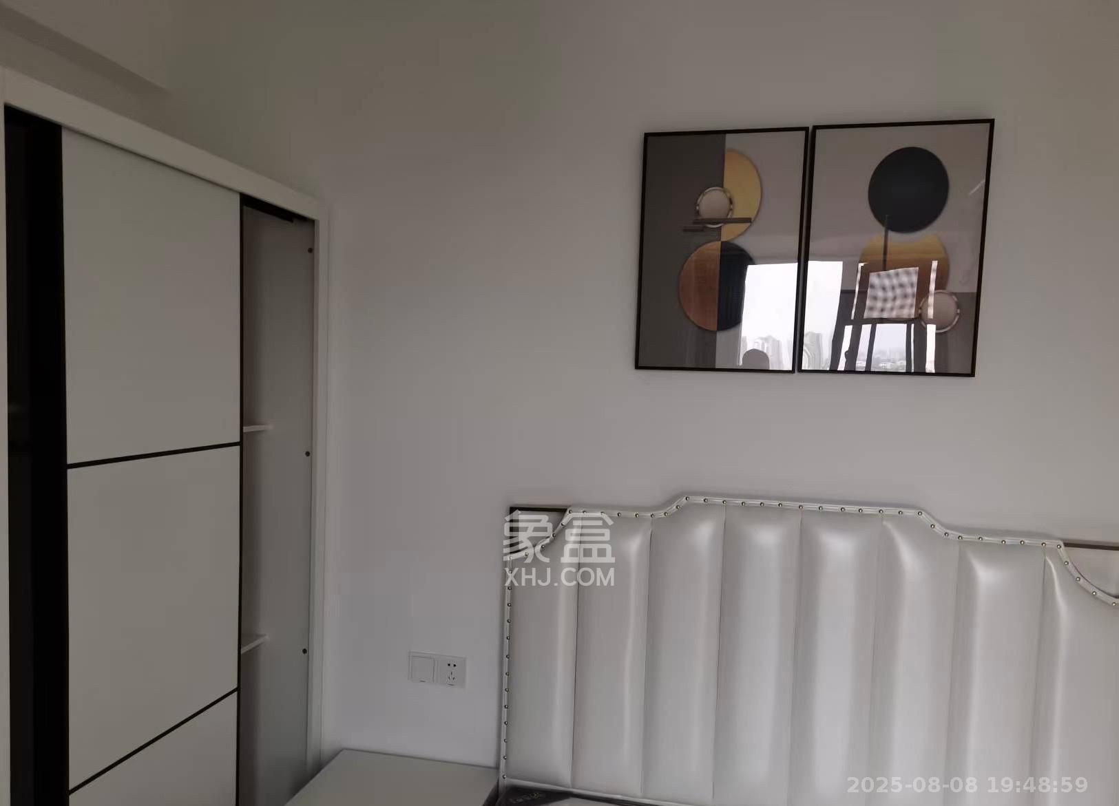 振业城三期  4室2厅2卫    4000.0元/月室内图