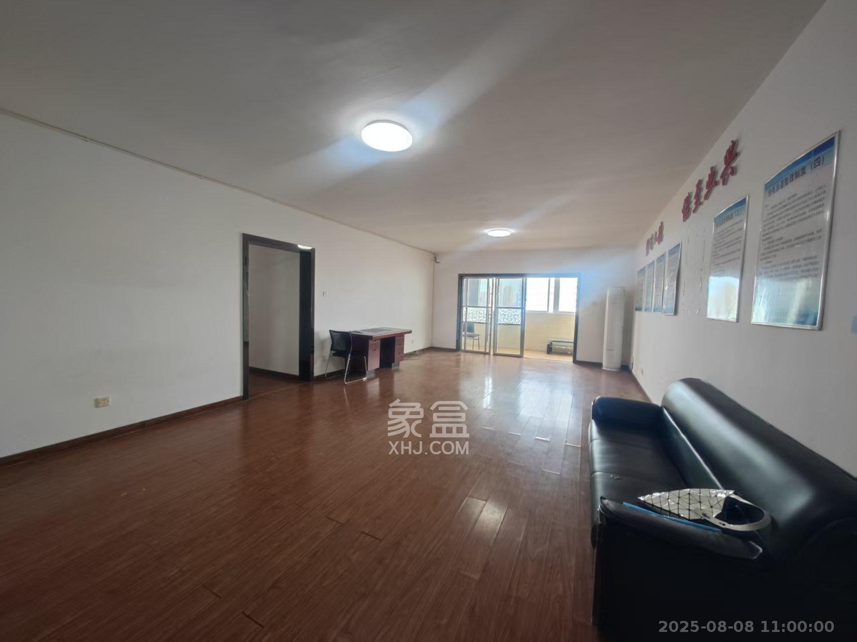 开源鑫阁  4室2厅1卫    2400.0元/月 开源鑫阁  4室2厅1卫    2400.0元/月