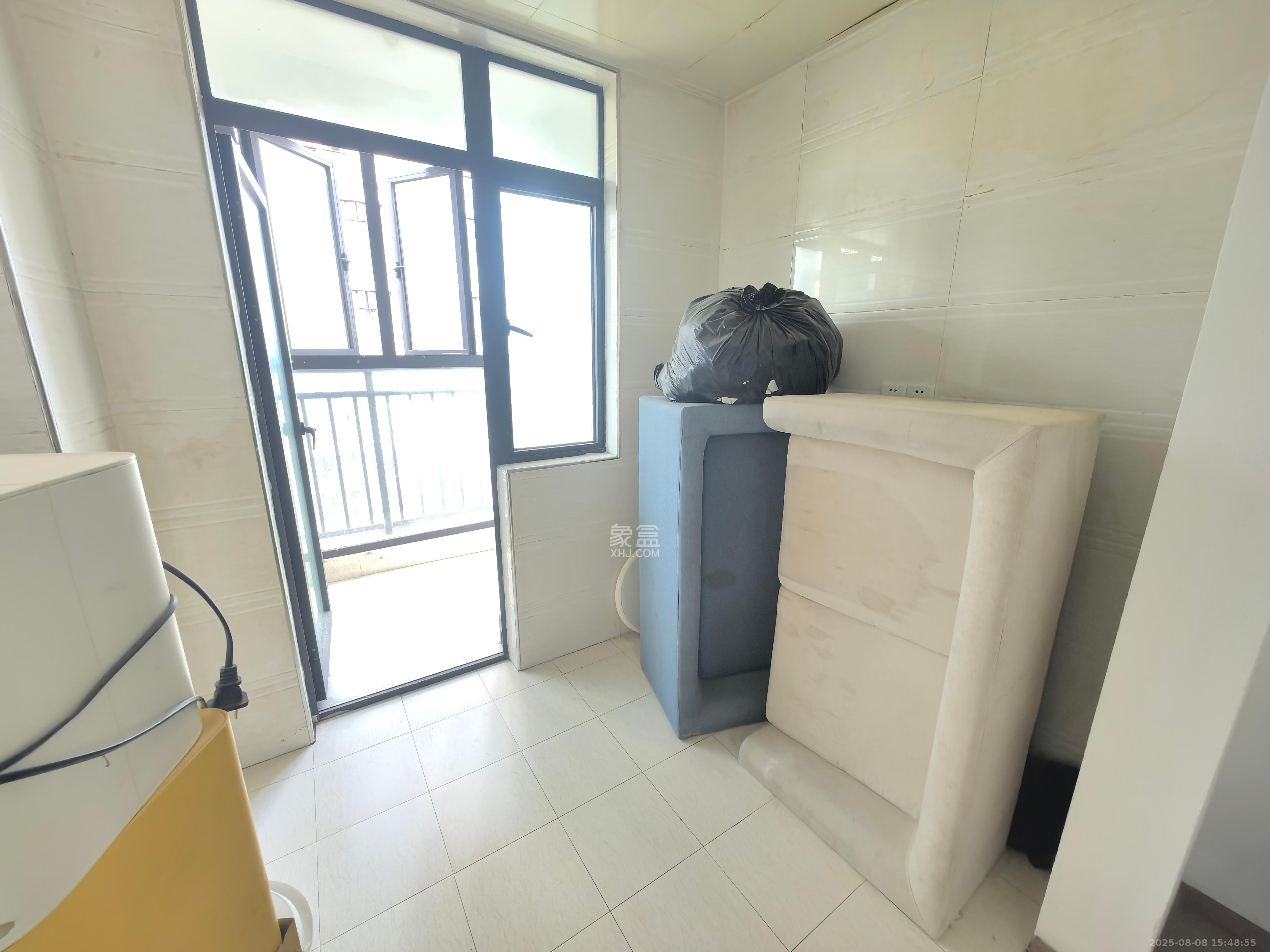 湘腾城市广场  3室2厅2卫   3600.00元/月室内图