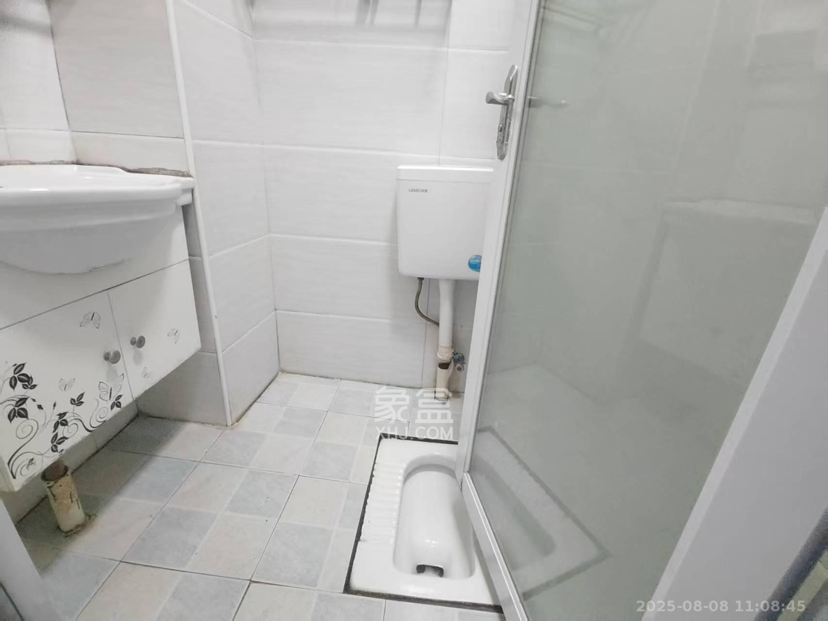 保利麓谷林语I区  1室0厅1卫   900.00元/月室内图