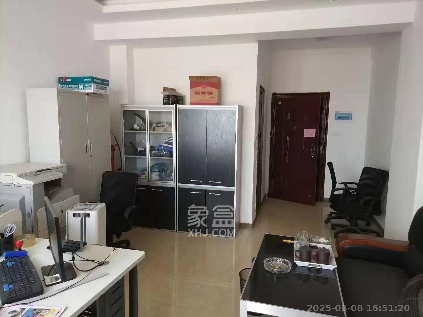 万象美域 1室1厅1卫 1400.0元/月 万象美域 1室1厅1卫 1400.0元/月室内图