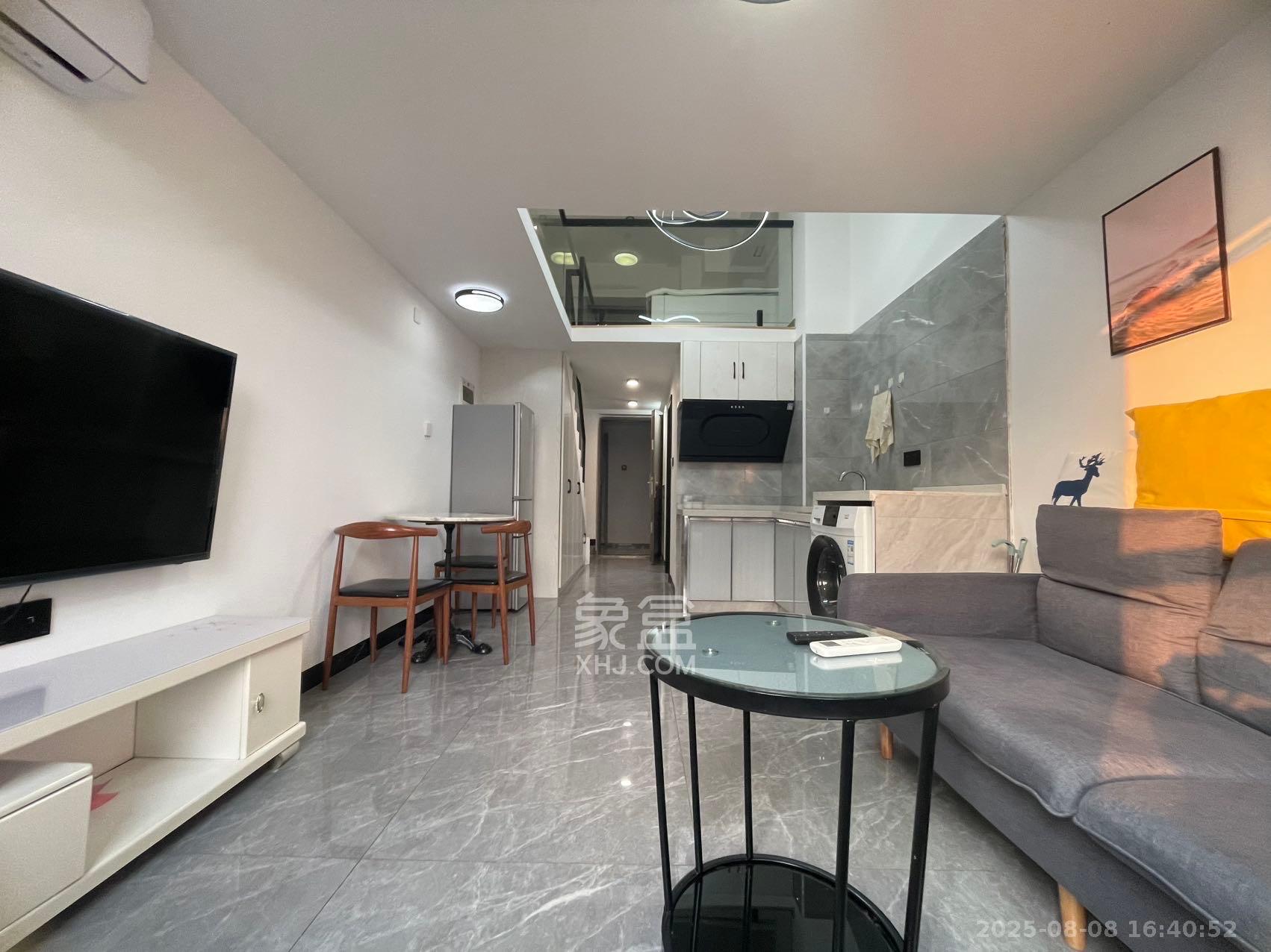 弘坤云寓 2室1厅1卫 2400.0元/月 弘坤云寓 2室1厅1卫 2400.0元/月室内图