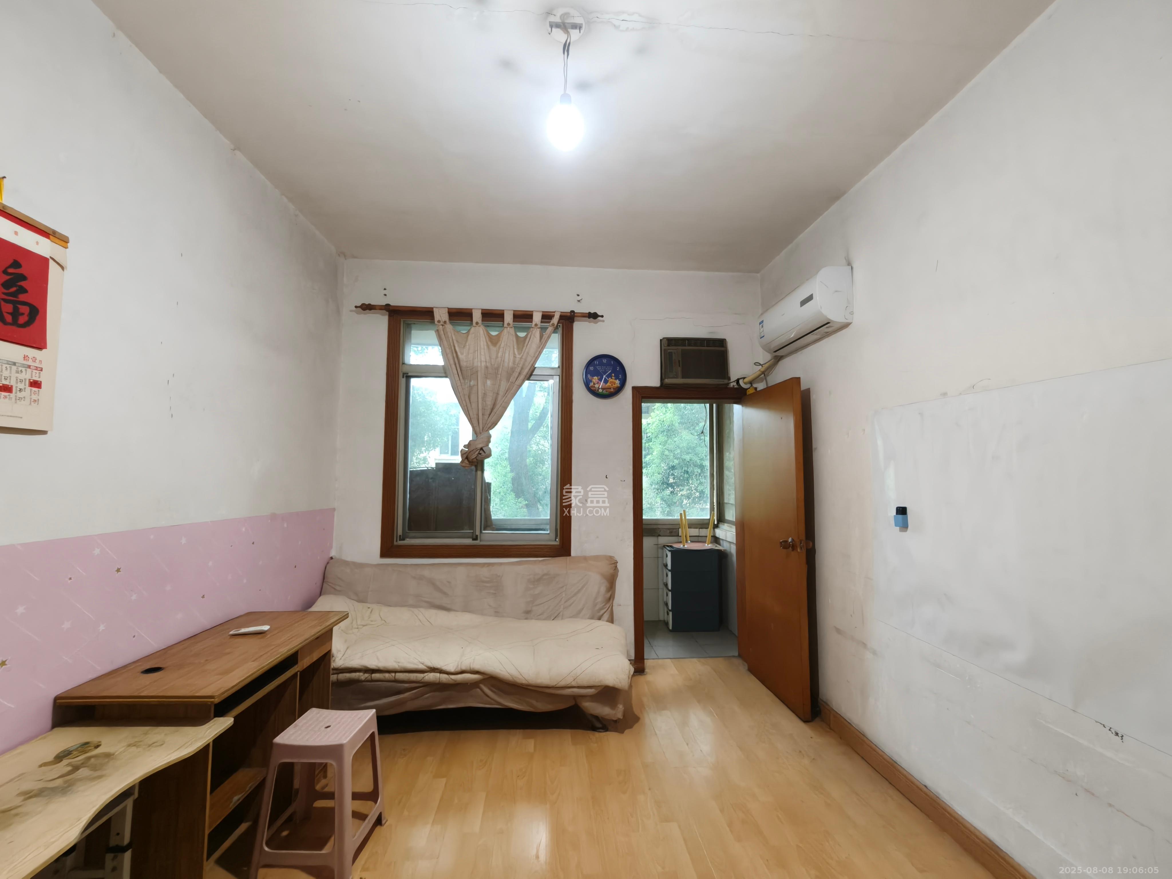 妹子山社区(曙光社区) 1室1厅1卫 1000.0元/月 妹子山社区(曙光社区) 1室1厅1卫 1000.0元/月室内图