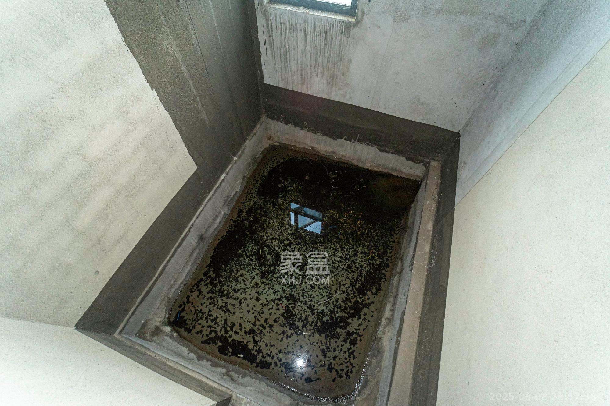 荣盛城 4室2厅2卫 79.0万 荣盛城 4室2厅2卫 79.0万卫生间