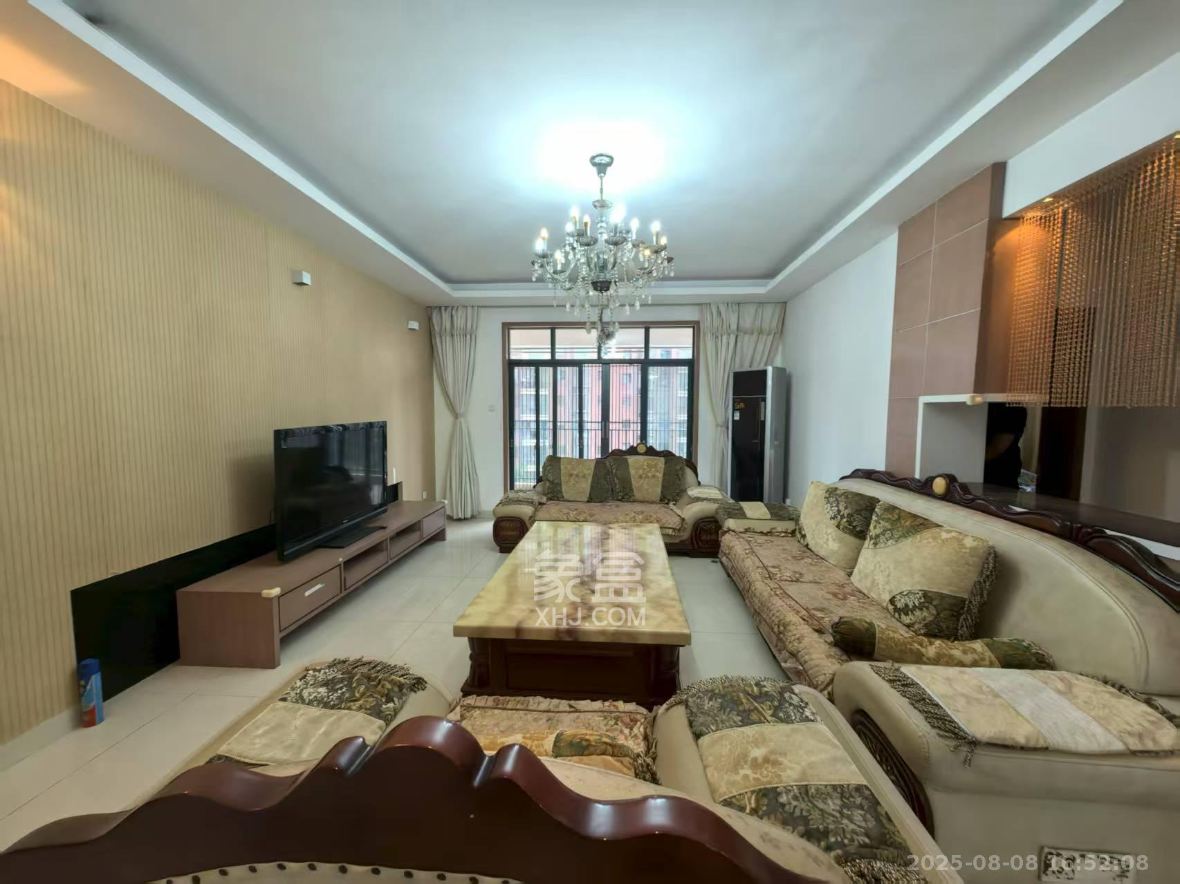 天城湖光山色  4室2厅1卫    3280.0元/月 天城湖光山色  4室2厅1卫    3280.0元/月室内图