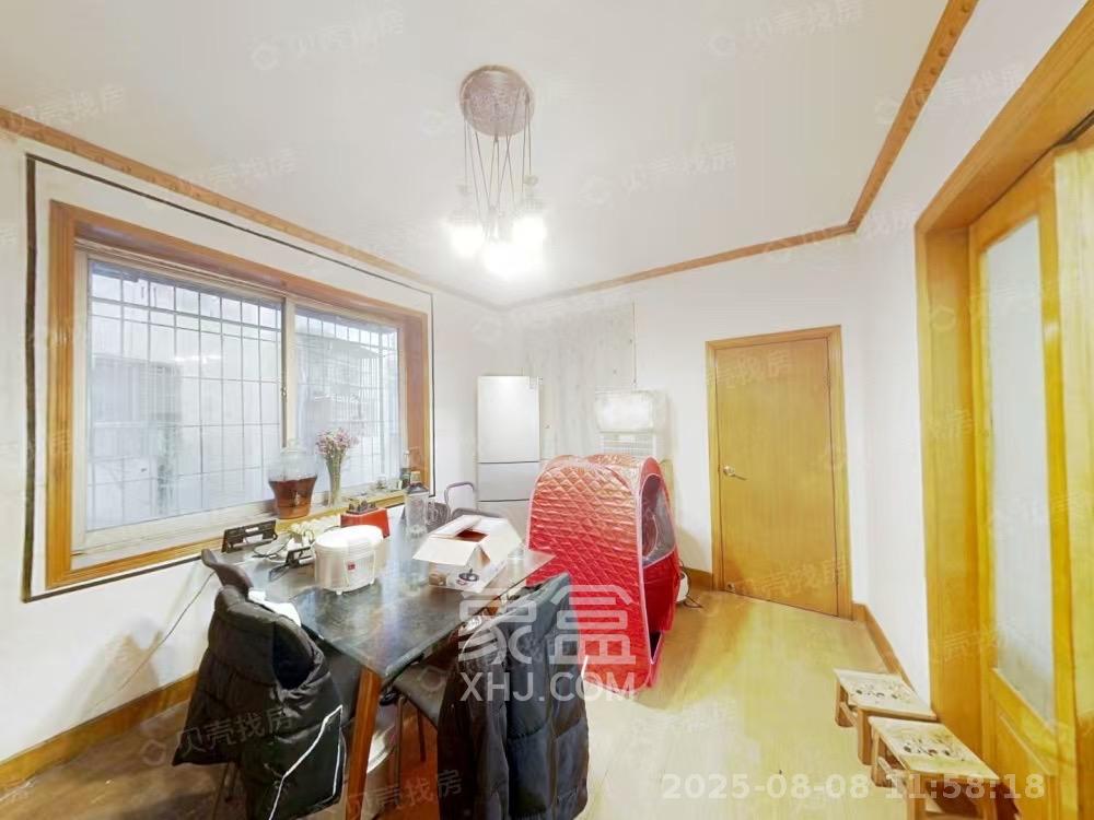 景园小区  3室1厅1卫    2400.0元/月 景园小区  3室1厅1卫    2400.0元/月室内图