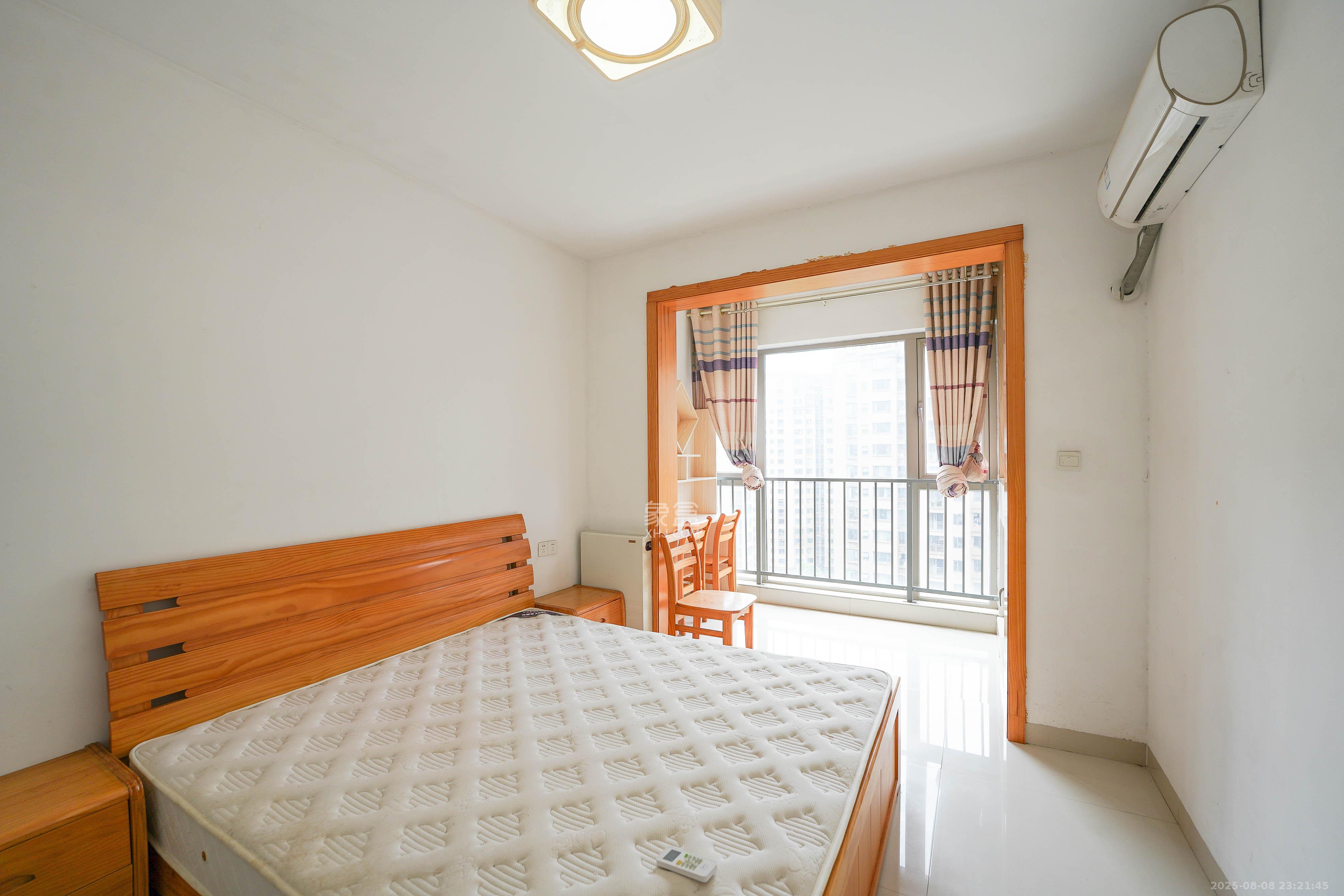 怡海星城  1室1厅1卫    27.8万 怡海星城  1室1厅1卫    27.8万卧室