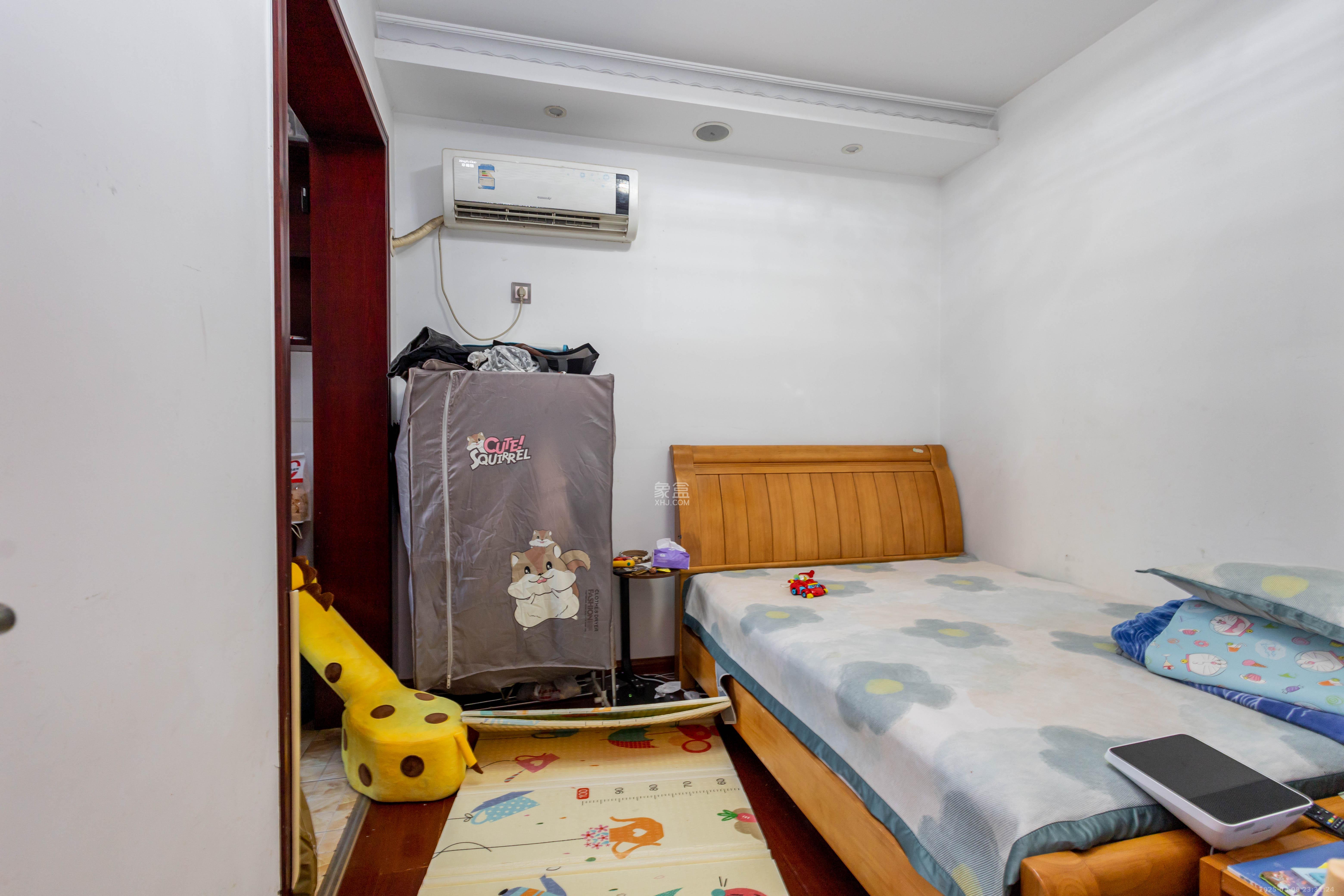 领东汇 2室2厅1卫 55.0万 领东汇 2室2厅1卫 55.0万卧室