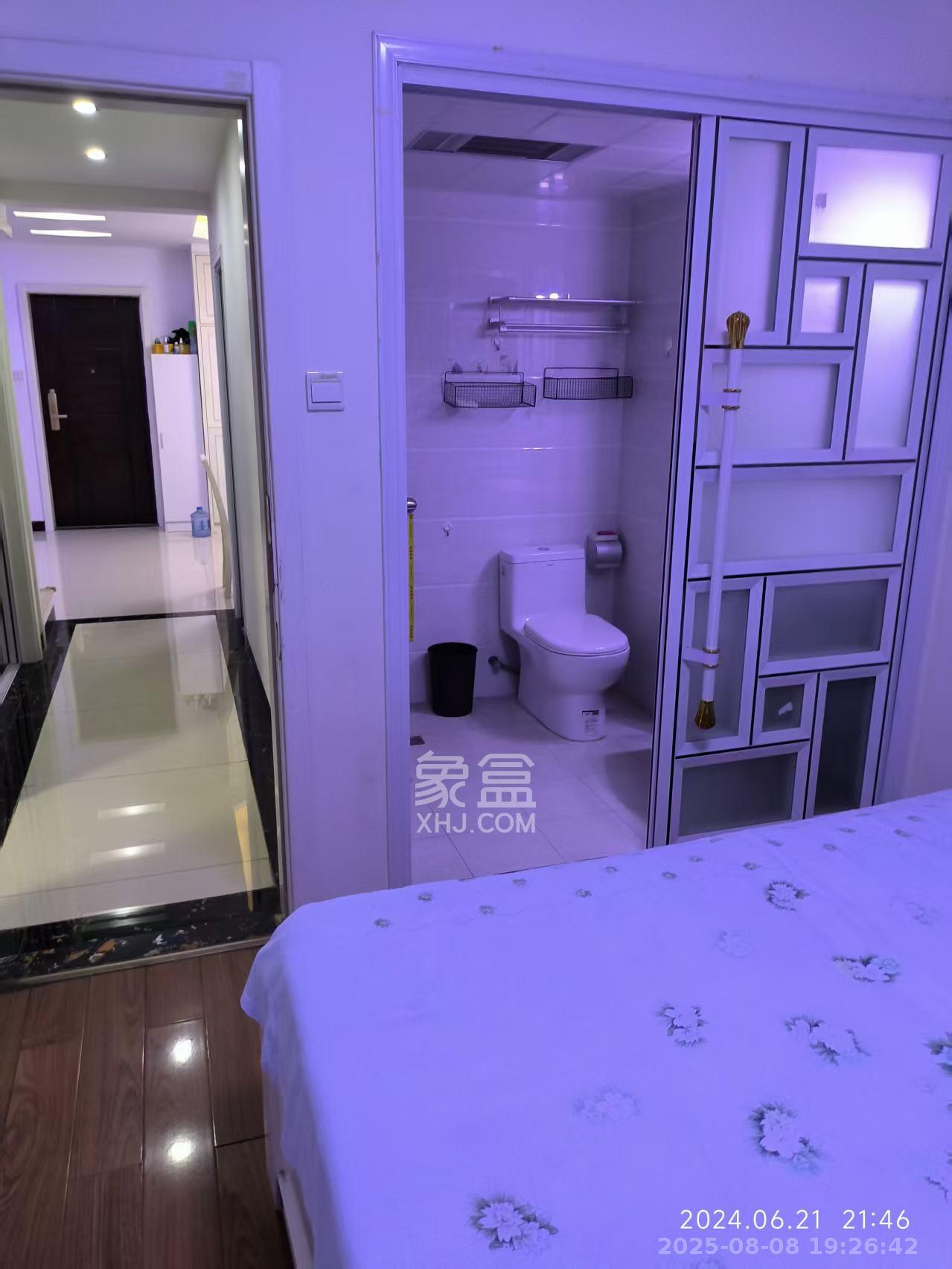 中海梅溪湖壹号  3室2厅1卫    2700.0元/月 中海梅溪湖壹号  3室2厅1卫    2700.0元/月室内图