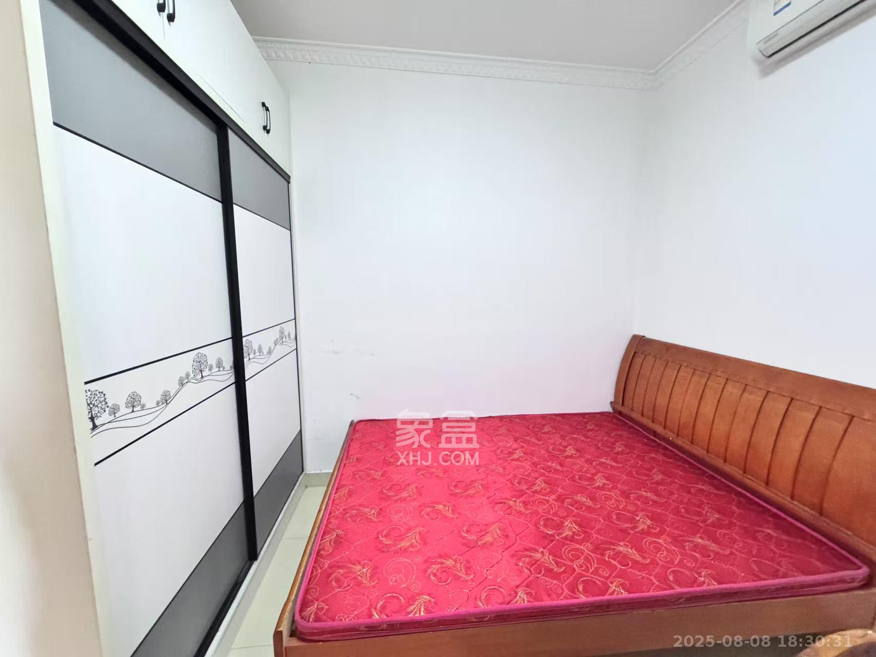 康斯丹郡（融程领秀佳园）  3室2厅1卫    2000.0元/月室内图