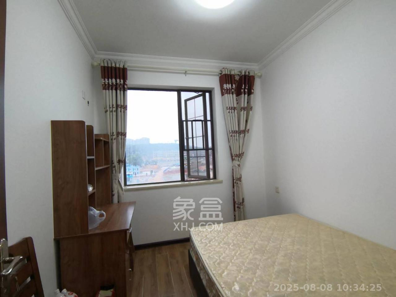 宏聚地中海  3室2厅2卫    2000.0元/月室内图