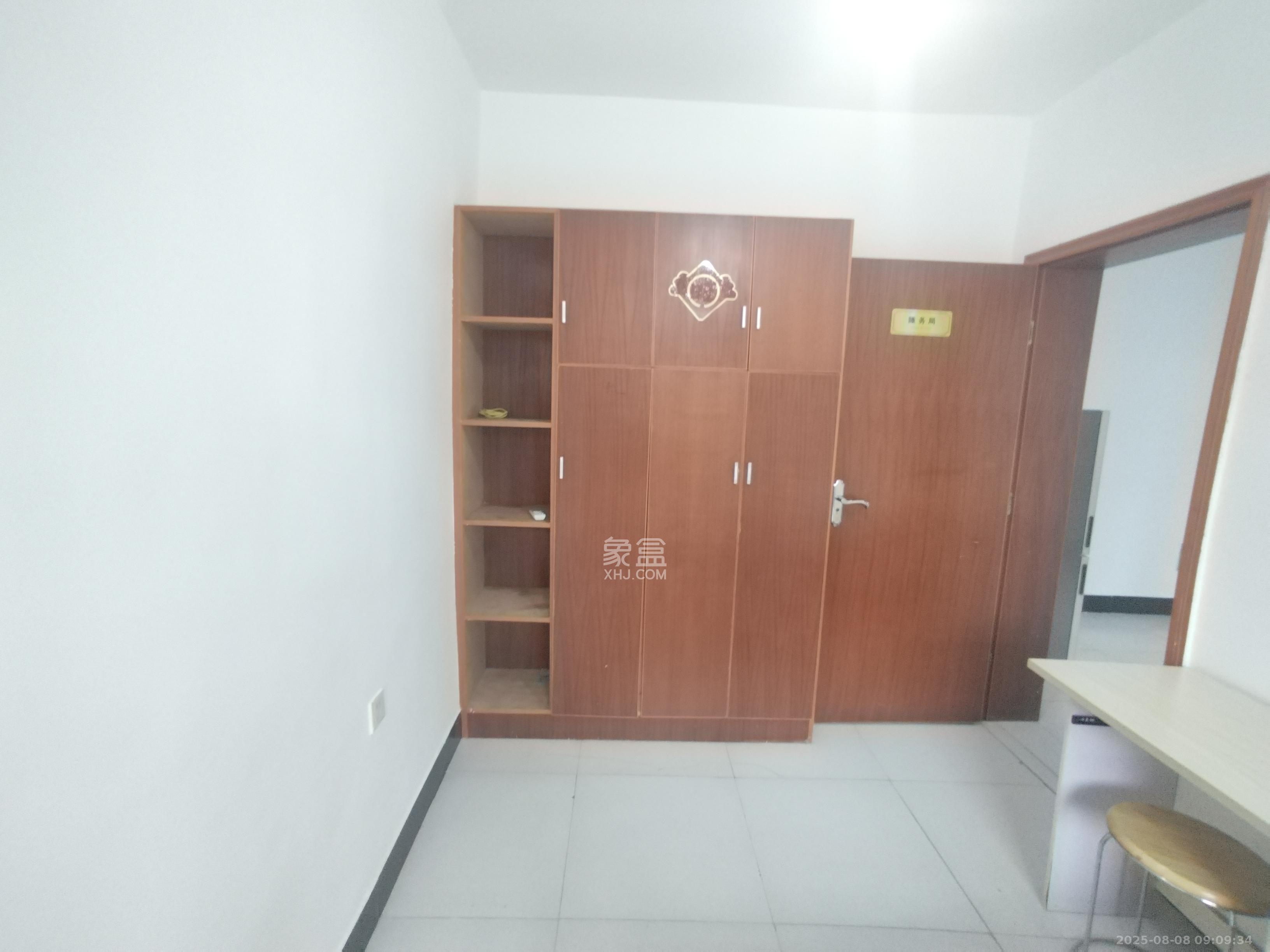 黄荆小区  1室1厅1卫   1200.00元/月室内图