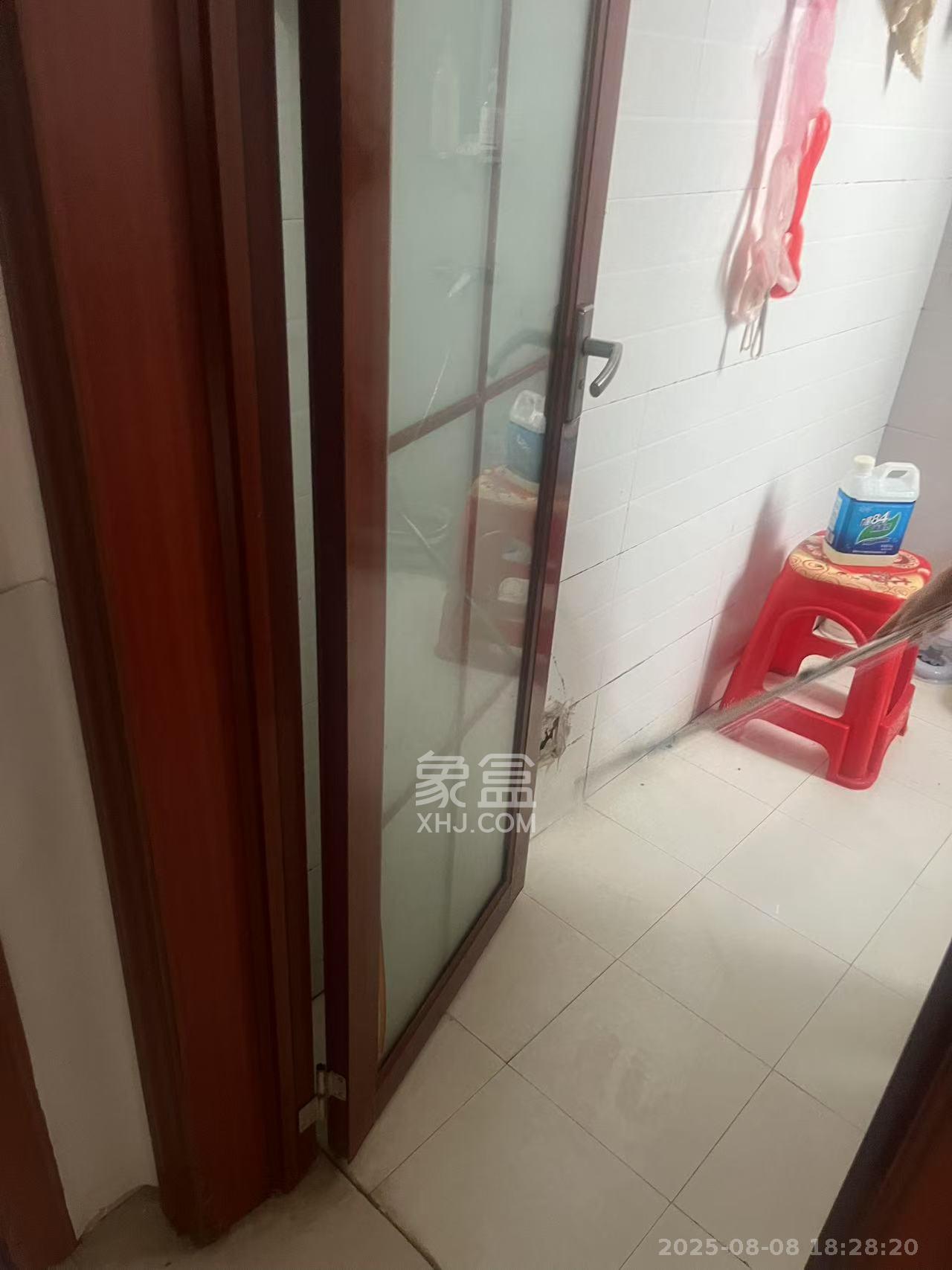 世纪桃花苑 2室2厅1卫 1700.0元/月 世纪桃花苑 2室2厅1卫 1700.0元/月室内图