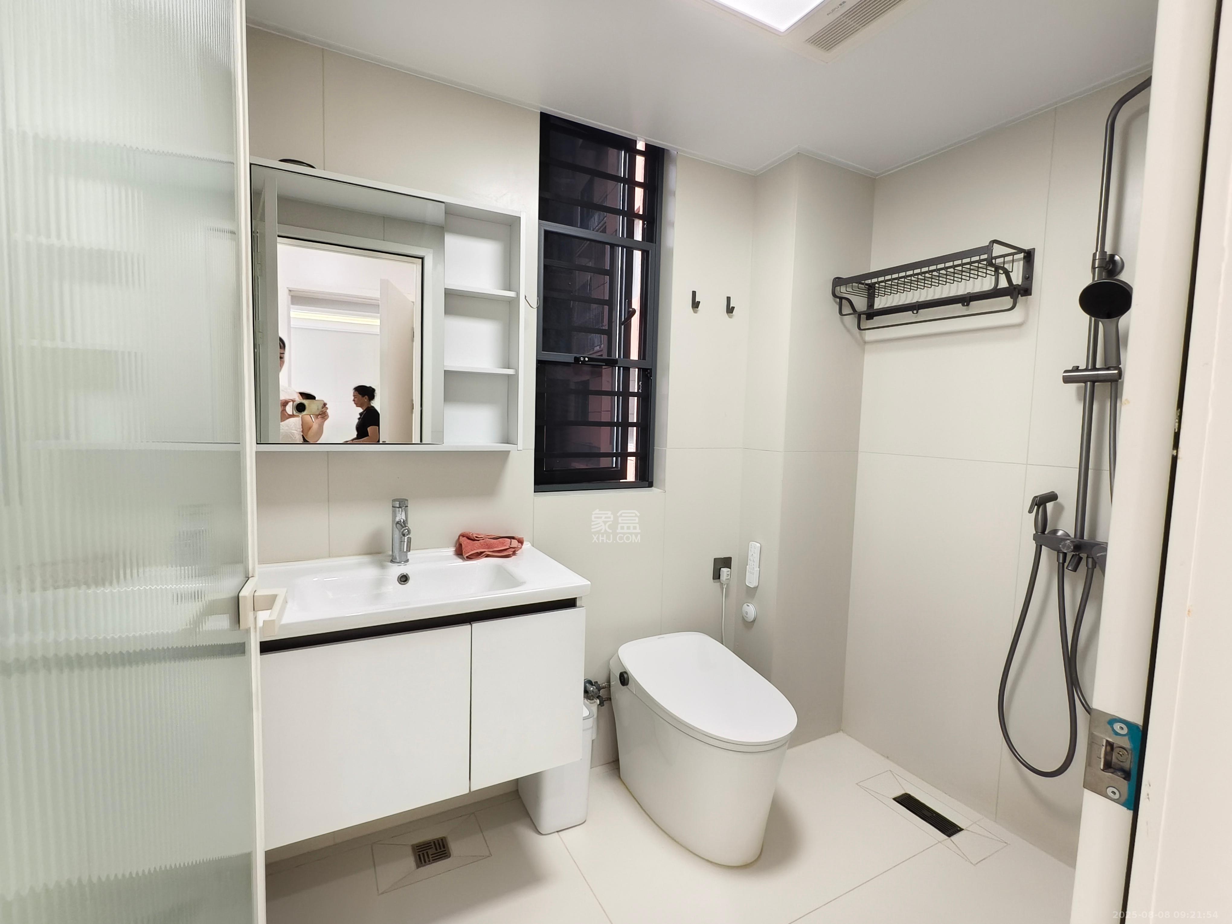 紫华郡  3室2厅2卫    2800.0元/月室内图