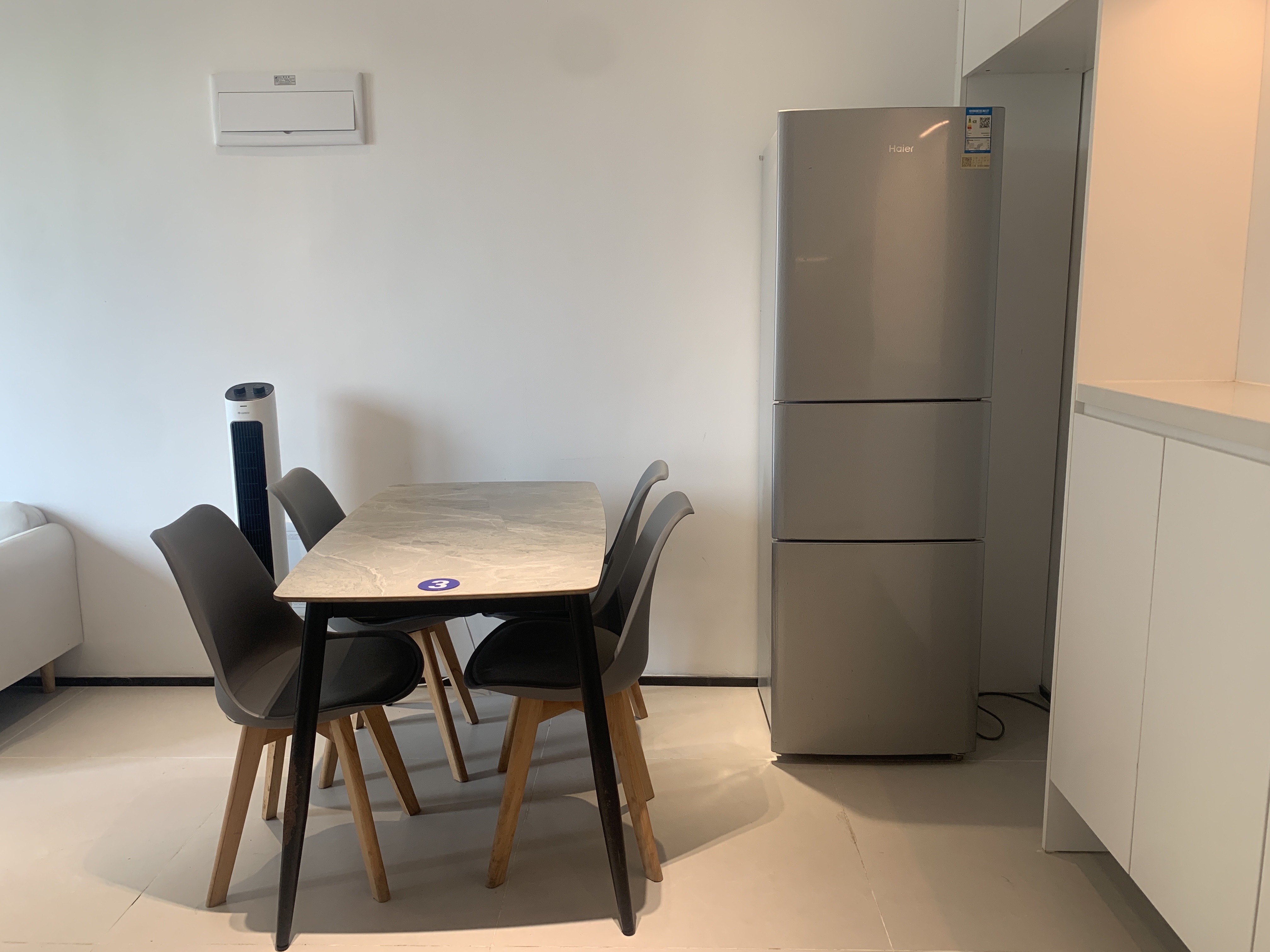 海航豪庭南苑  1室1厅2卫    3200.0元/月 海航豪庭南苑  1室1厅2卫    3200.0元/月室内图