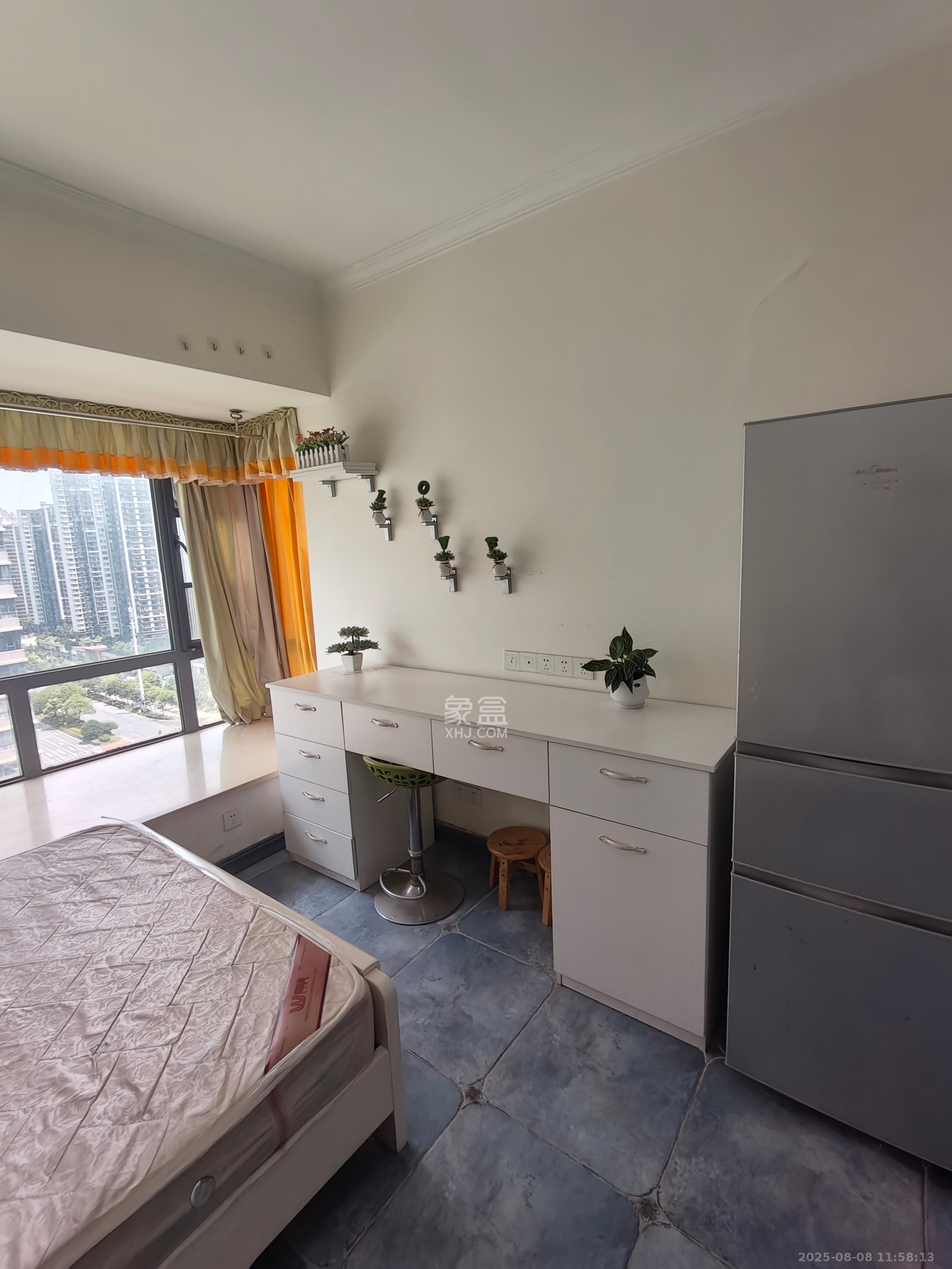 恒基凯旋门一二期 1室1厅1卫 1600.0元/月 恒基凯旋门一二期 1室1厅1卫 1600.0元/月室内图