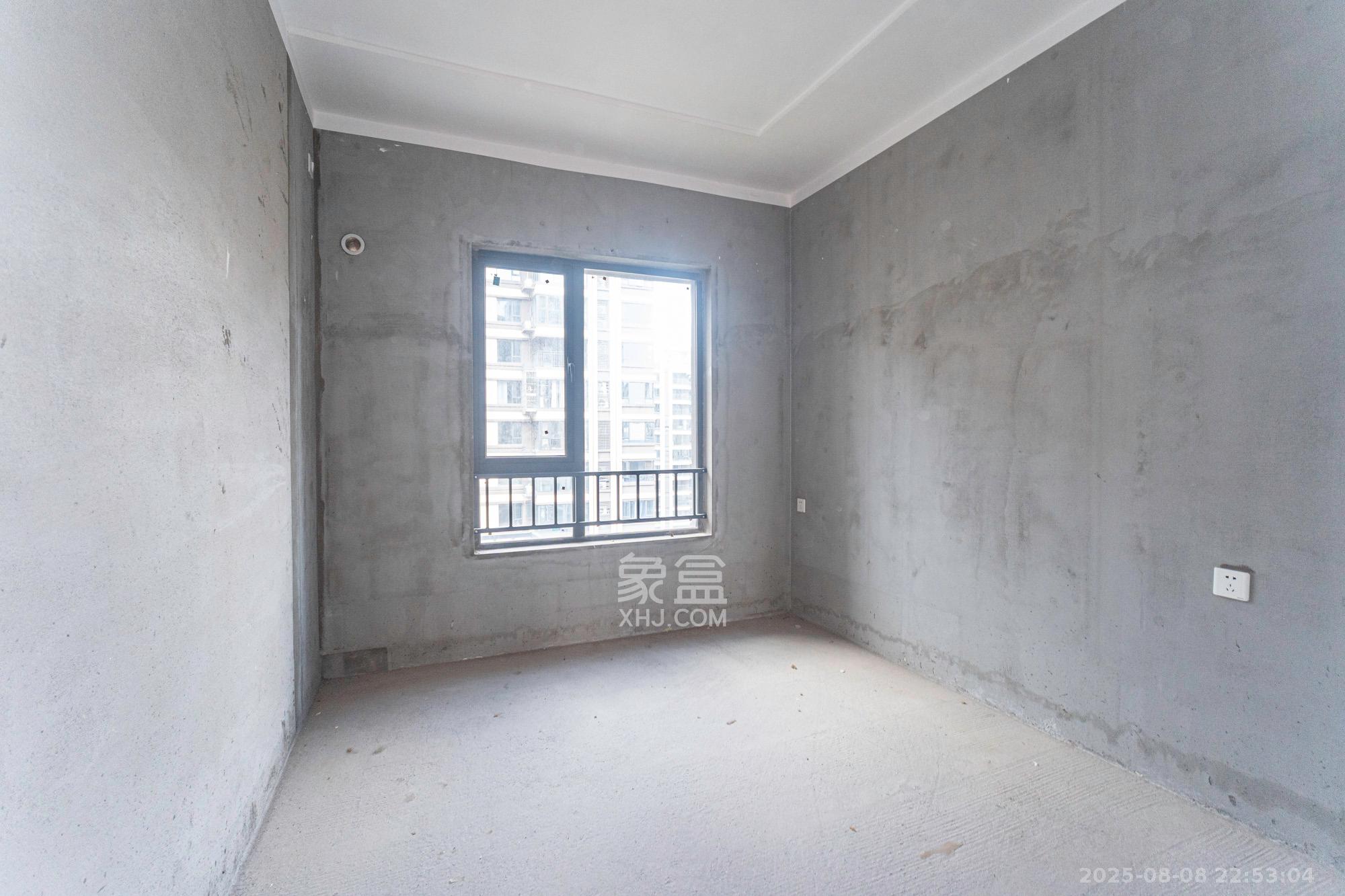 荣盛城 4室2厅2卫 98.0万 荣盛城 4室2厅2卫 98.0万卧室