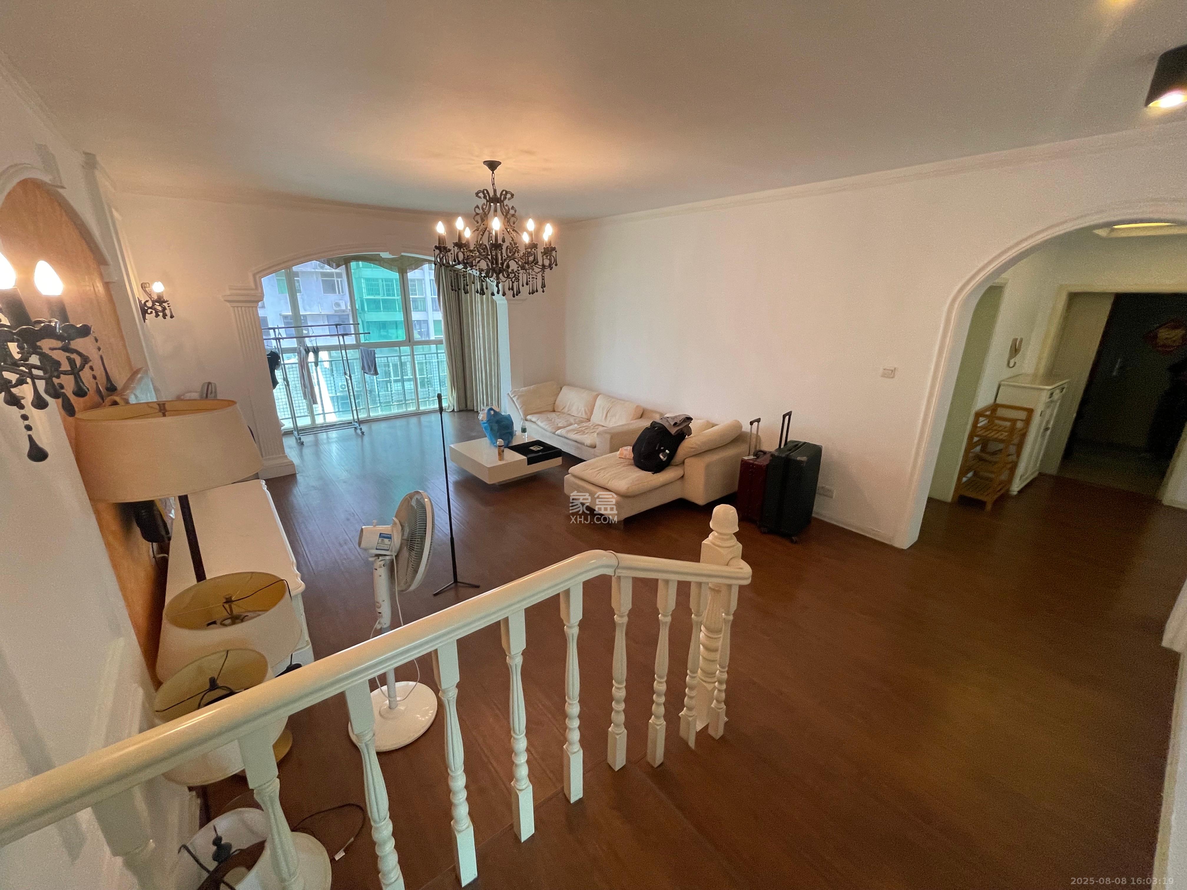 名都凯旋城 4室2厅2卫 3800.0元/月 名都凯旋城 4室2厅2卫 3800.0元/月室内图