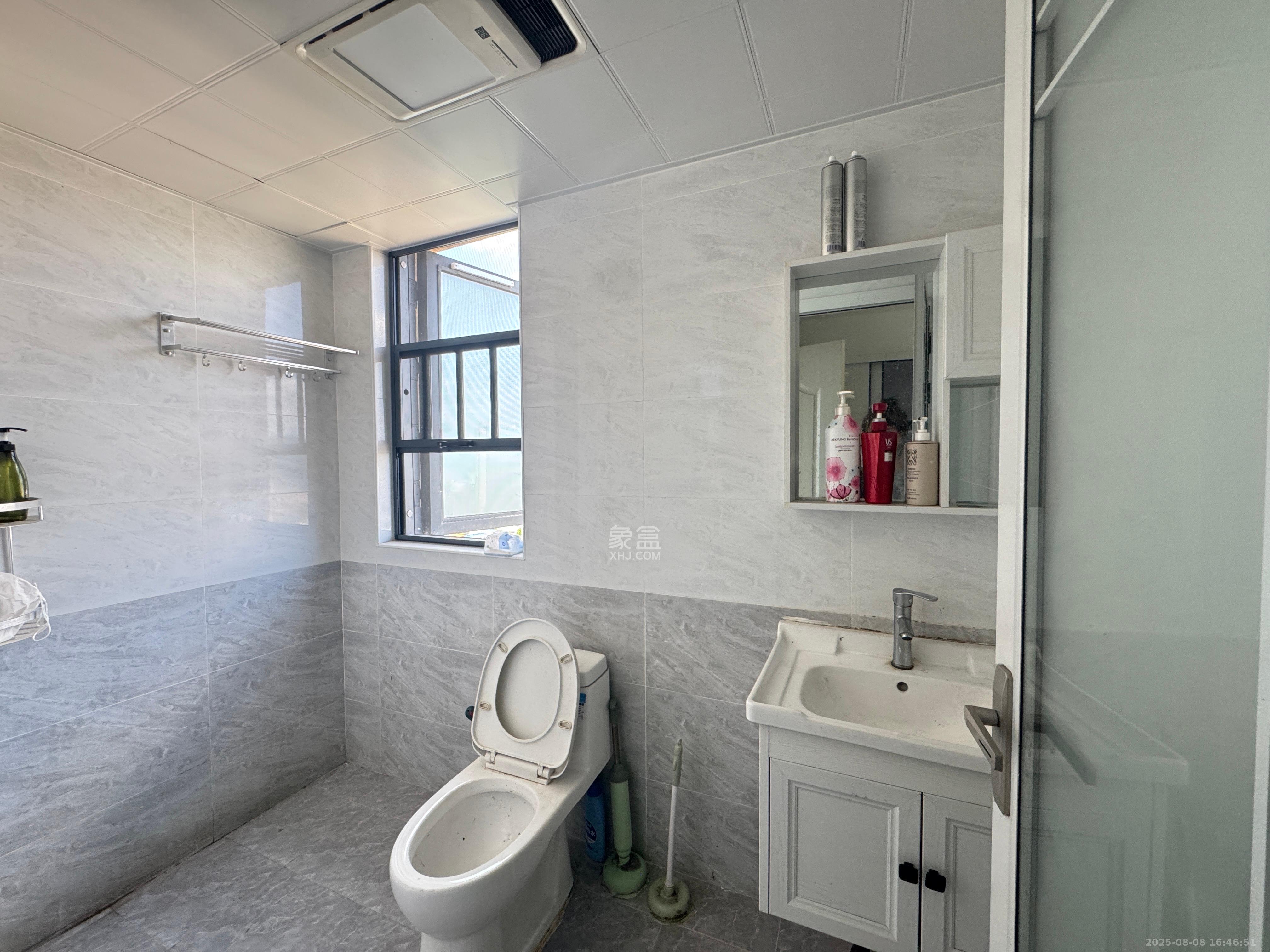 振业城三期  4室2厅2卫    3200.0元/月 振业城三期  4室2厅2卫    3200.0元/月室内图