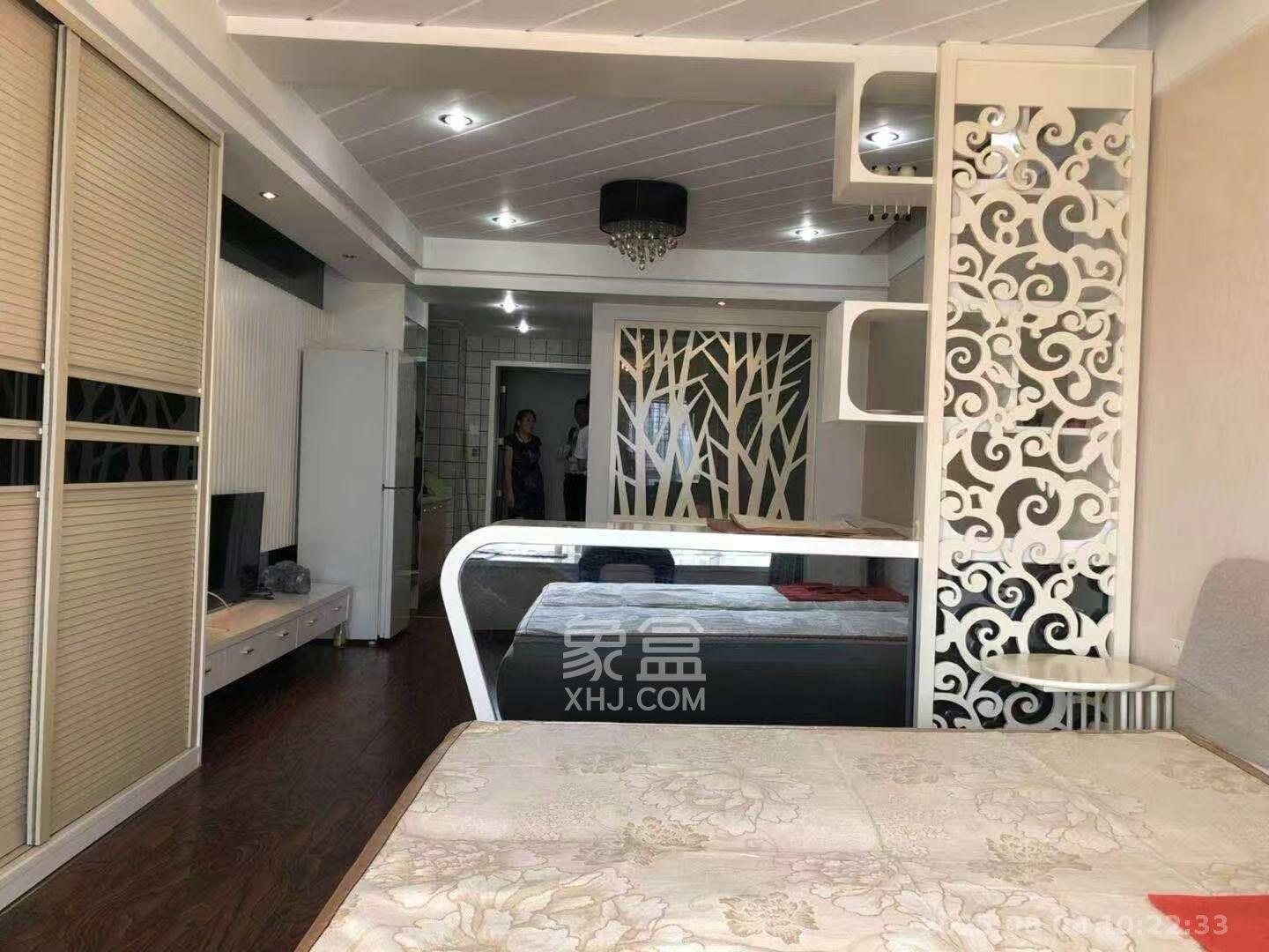 摩天一号  1室1厅1卫    2300.0元/月室内图