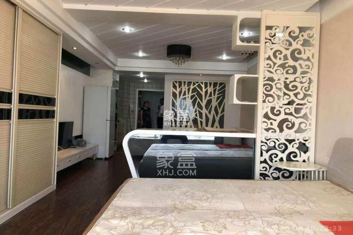 摩天一号  1室1厅1卫    2300.0元/月 摩天一号  1室1厅1卫    2300.0元/月室内图