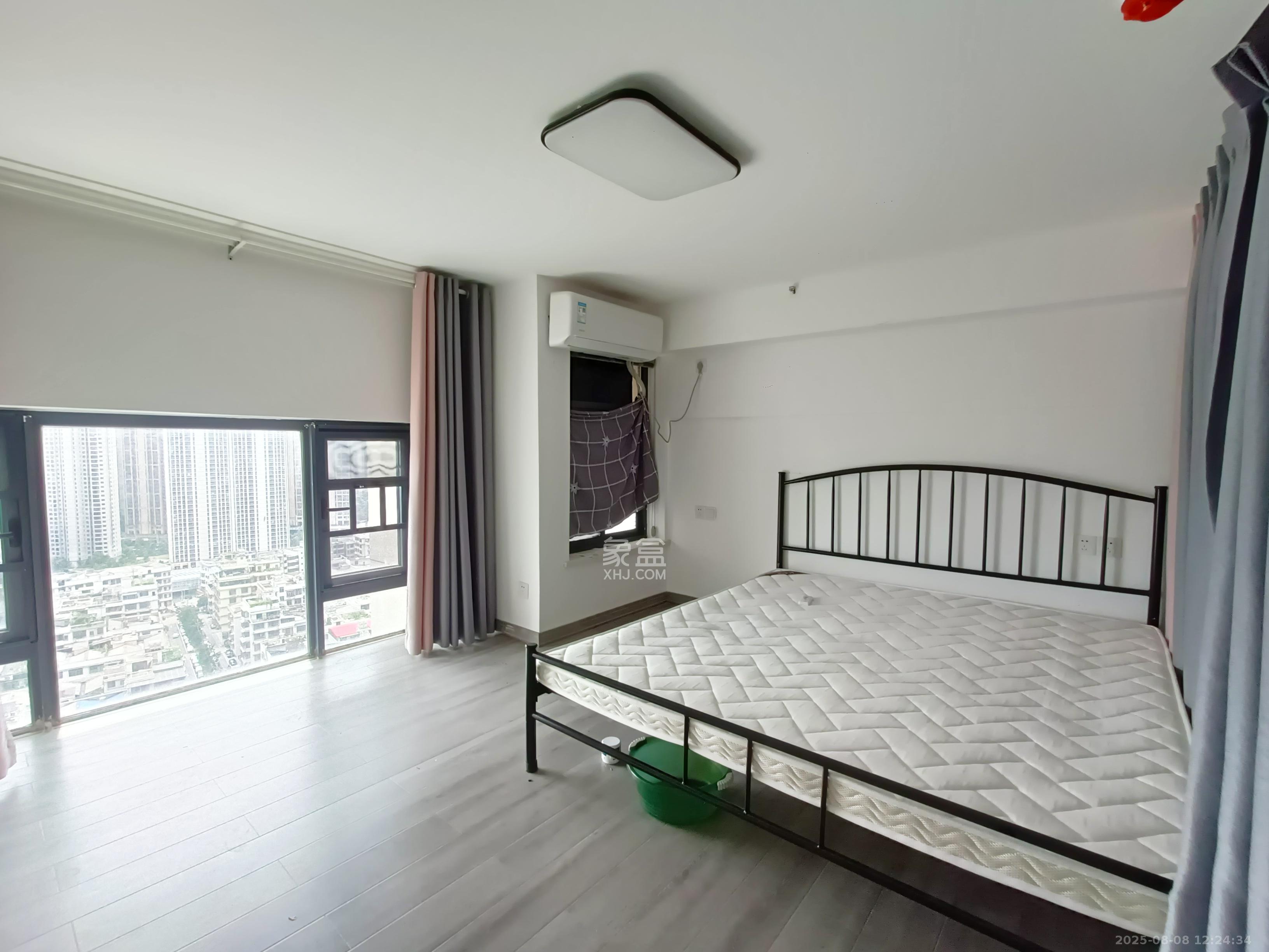 嘉宇银杉(嘉宇西苑)  1室2厅1卫    1700.0元/月 嘉宇银杉(嘉宇西苑)  1室2厅1卫    1700.0元/月室内图