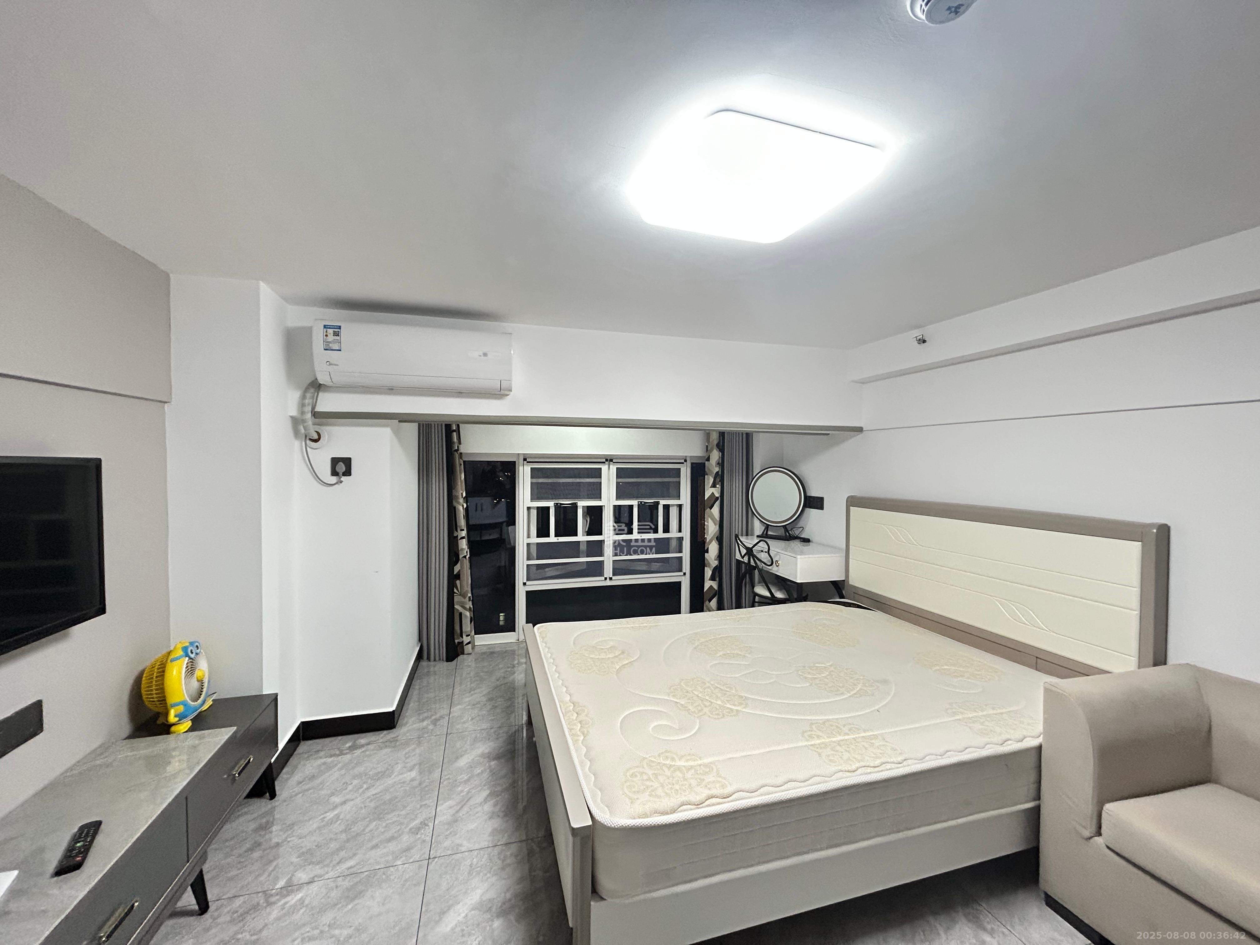 金地中交麓谷香颂(金地中交雅苑)  1室0厅0卫    1350.0元/月 金地中交麓谷香颂(金地中交雅苑)  1室0厅0卫    1350.0元/月室内图1