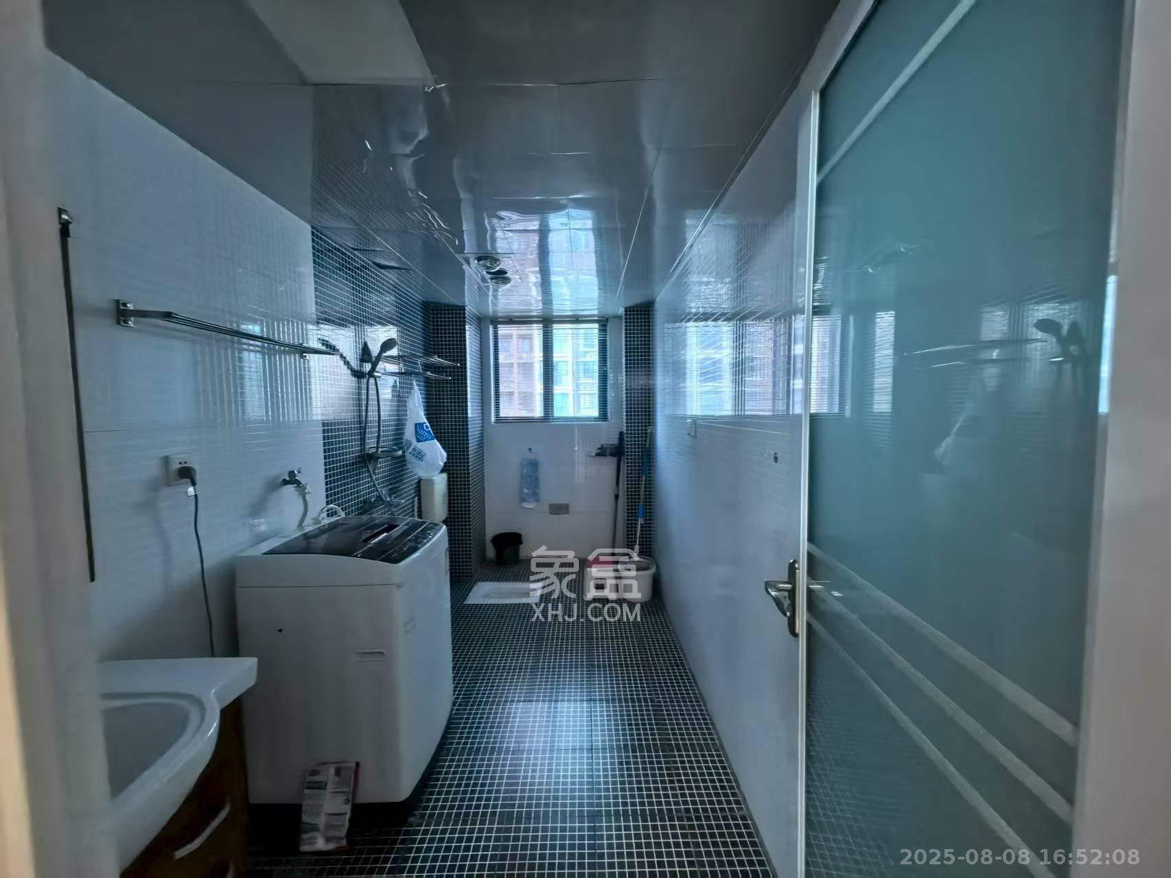 天城湖光山色  4室2厅1卫    3280.0元/月 天城湖光山色  4室2厅1卫    3280.0元/月室内图