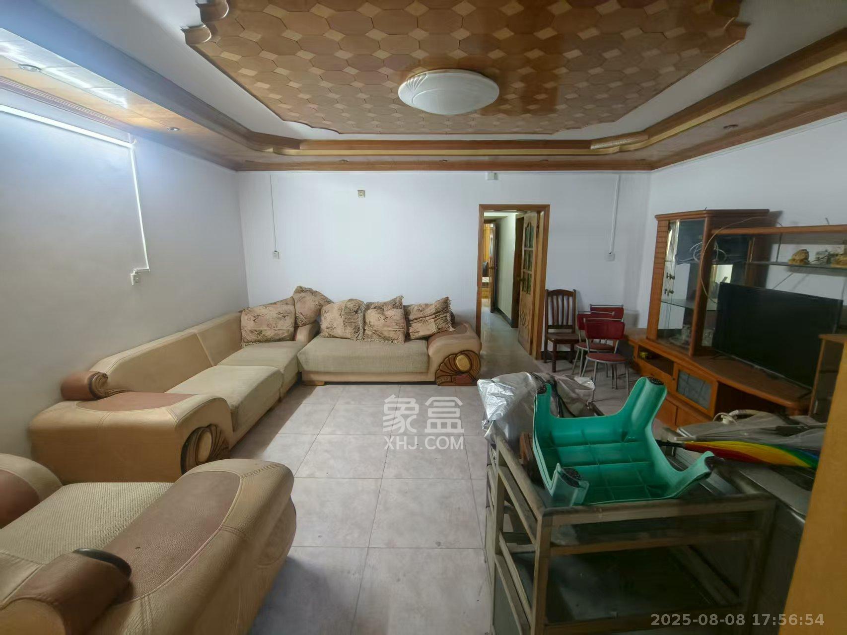 耕耘圃  2室2厅2卫    2000.0元/月室内图