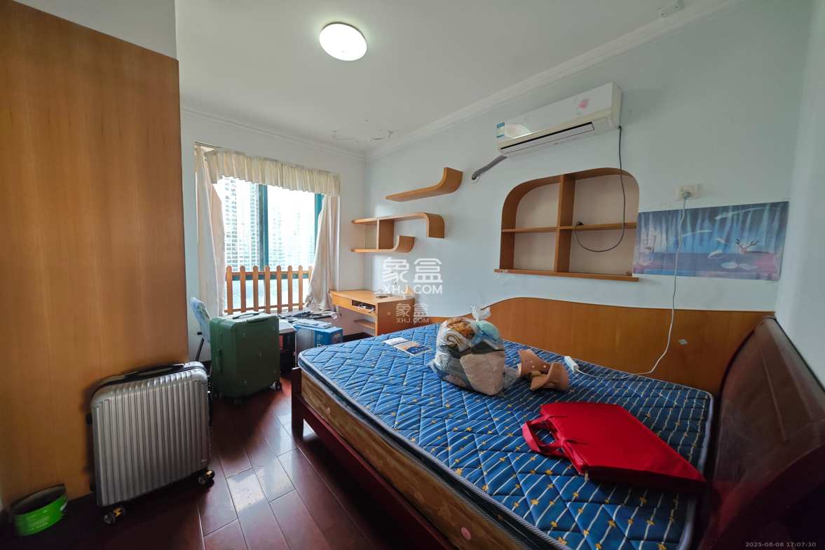 圣爵菲斯  3室2厅2卫    2180.0元/月 圣爵菲斯  3室2厅2卫    2180.0元/月室内图