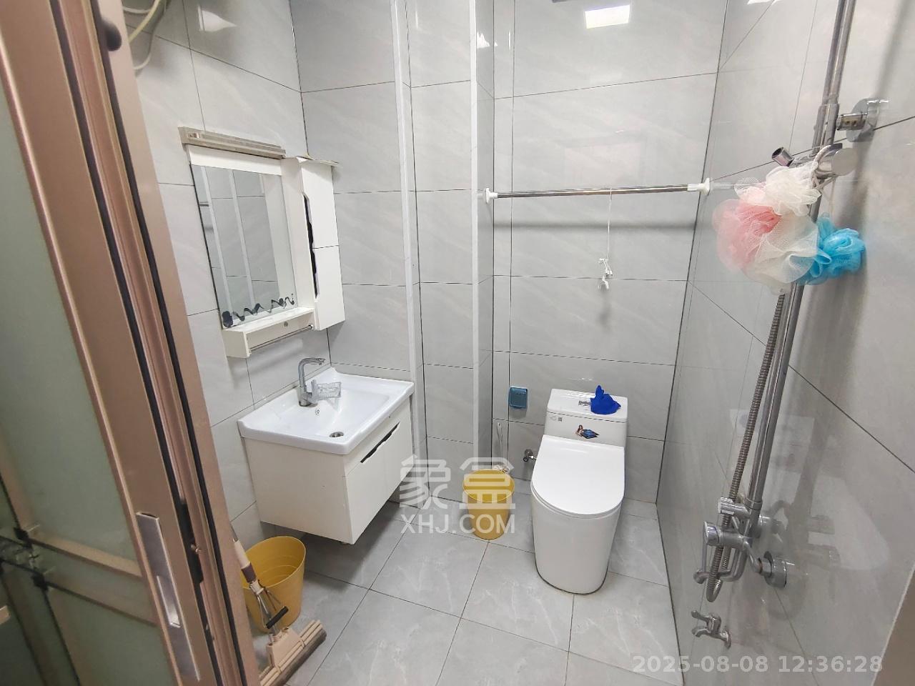 裕天国际商汇中心 1室0厅0卫 1400.0元/月 裕天国际商汇中心 1室0厅0卫 1400.0元/月室内图