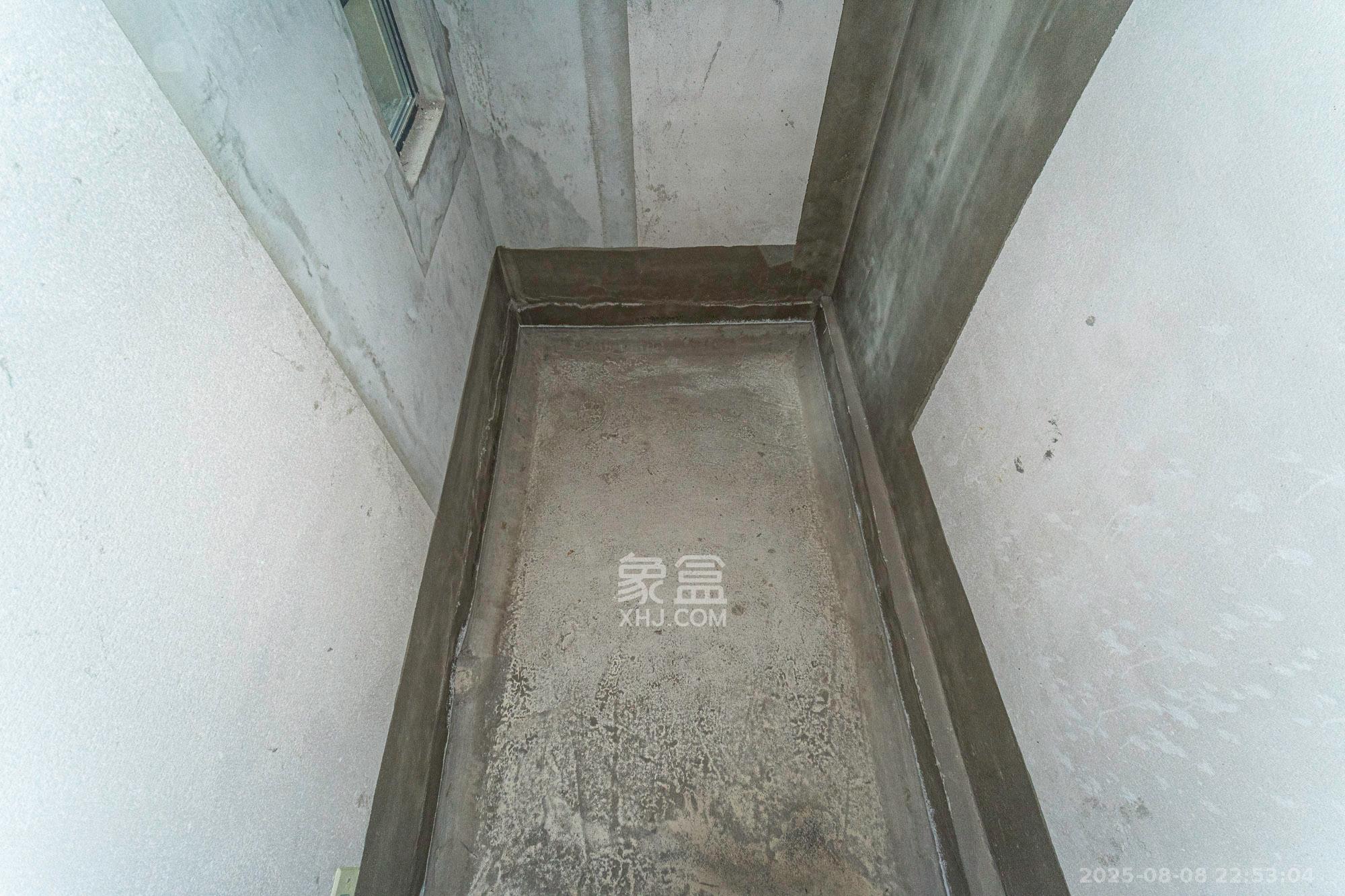 荣盛城 4室2厅2卫 98.0万 荣盛城 4室2厅2卫 98.0万卫生间