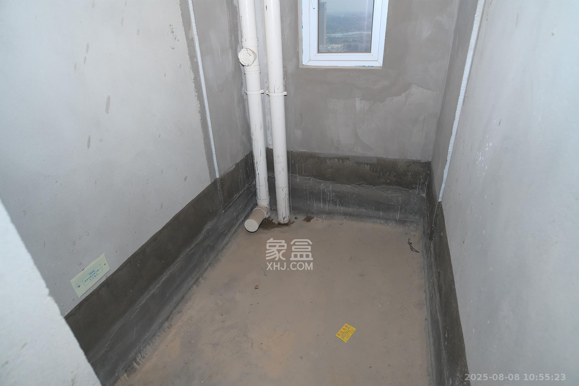 和悦城(蟠龙景苑)  3室2厅2卫    65.0万卫生间