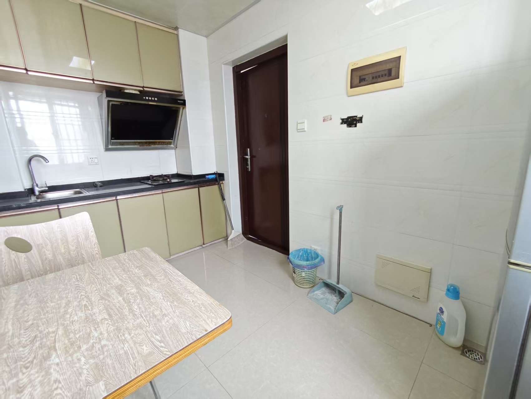 冠都现代城(冠都幸福彼岸) 1室0厅0卫 1000.0元/月 冠都现代城(冠都幸福彼岸) 1室0厅0卫 1000.0元/月室内图