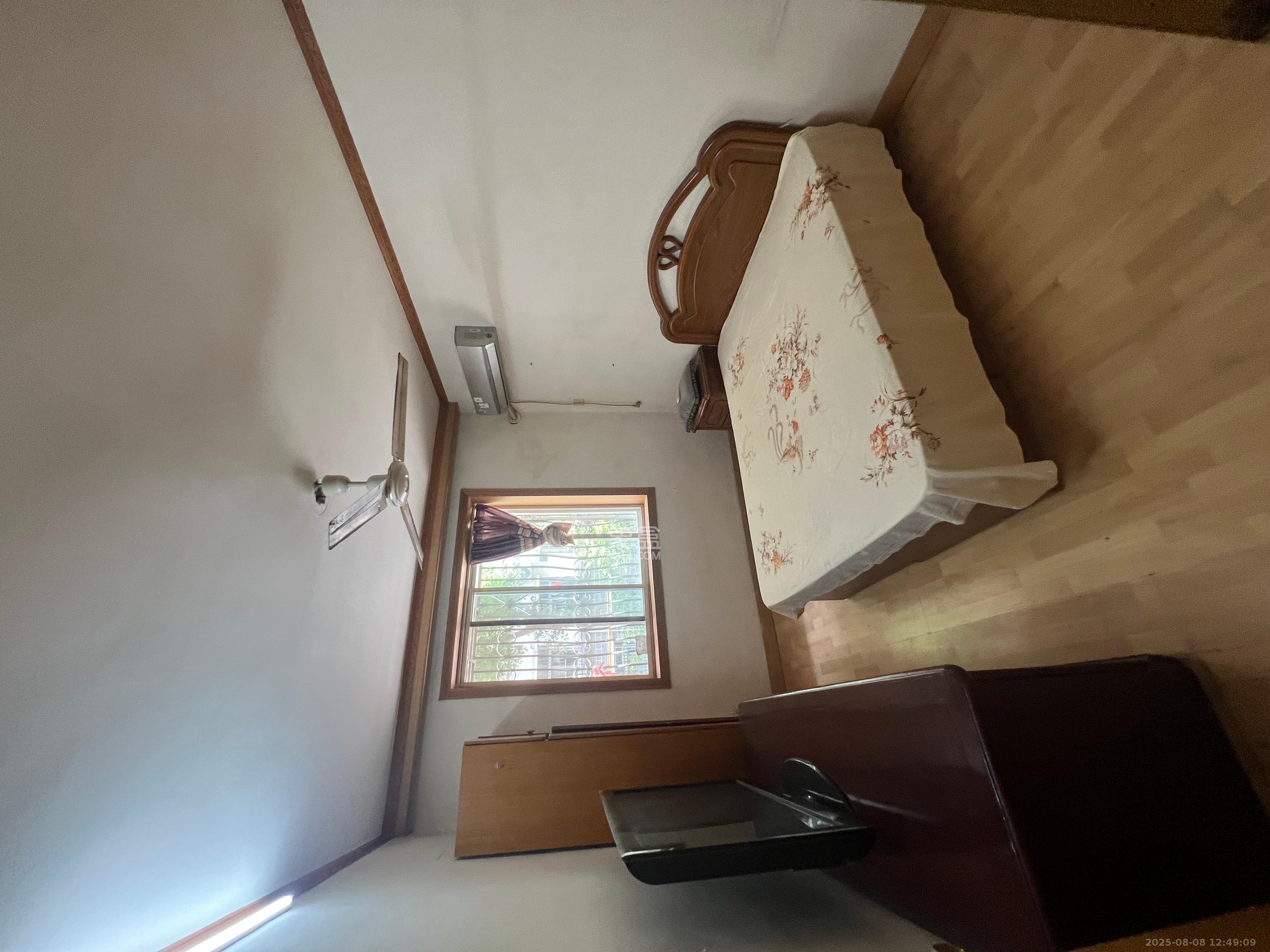 省建苑小区  3室1厅1卫   2000.00元/月室内图1