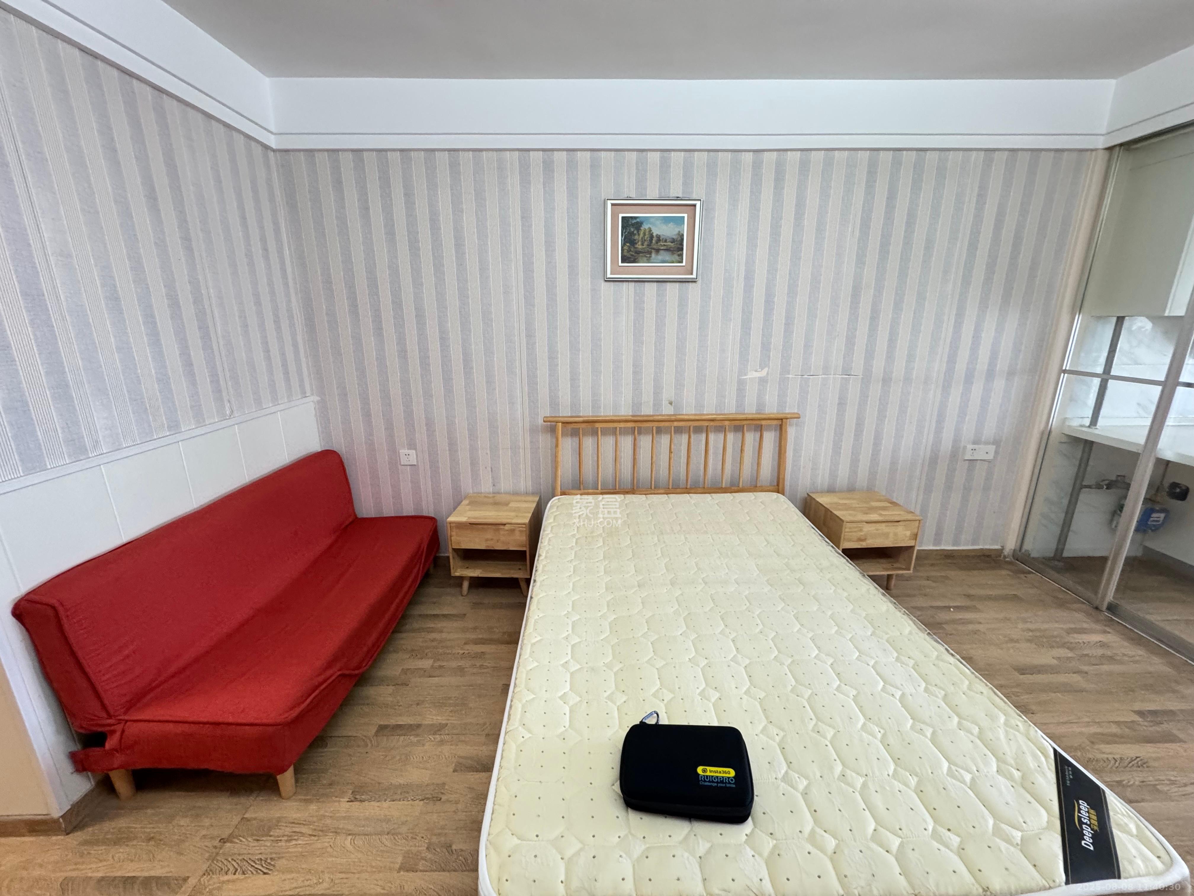 大财门公寓 1室1厅1卫 1600.0元/月 大财门公寓 1室1厅1卫 1600.0元/月室内图