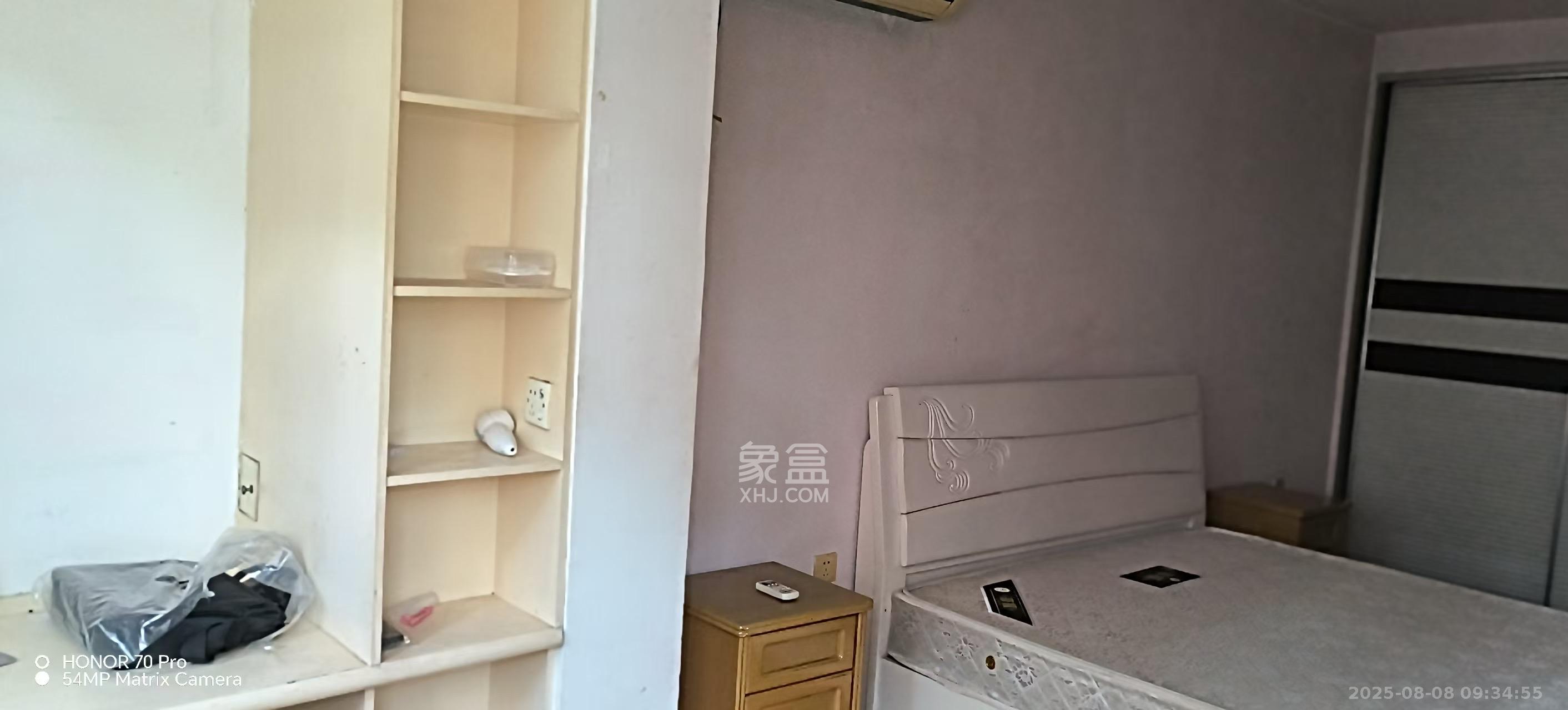 南明苑西区 3室2厅1卫 2200.0元/月 南明苑西区 3室2厅1卫 2200.0元/月室内图