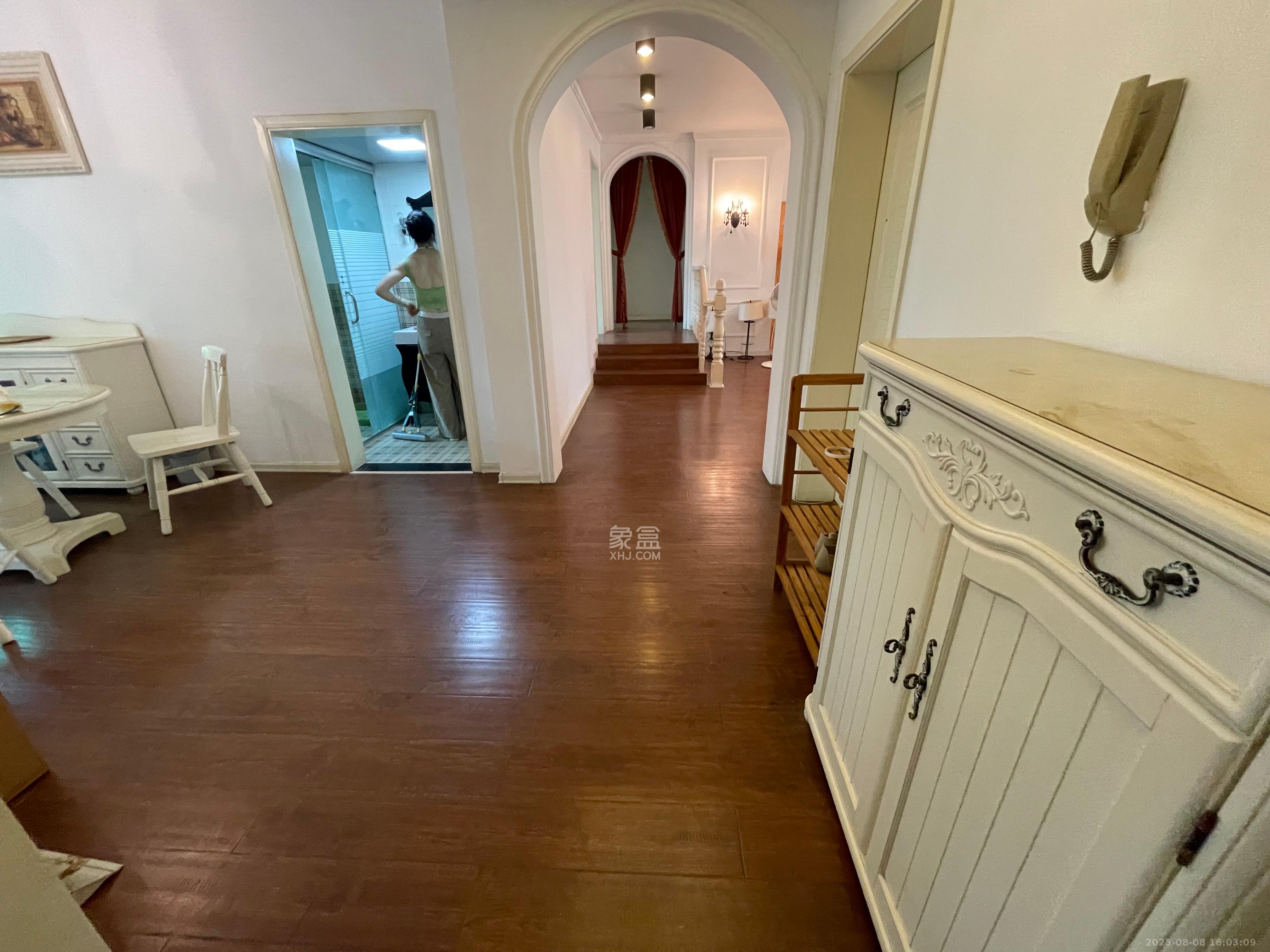 名都凯旋城 4室2厅2卫 3800.0元/月 名都凯旋城 4室2厅2卫 3800.0元/月室内图