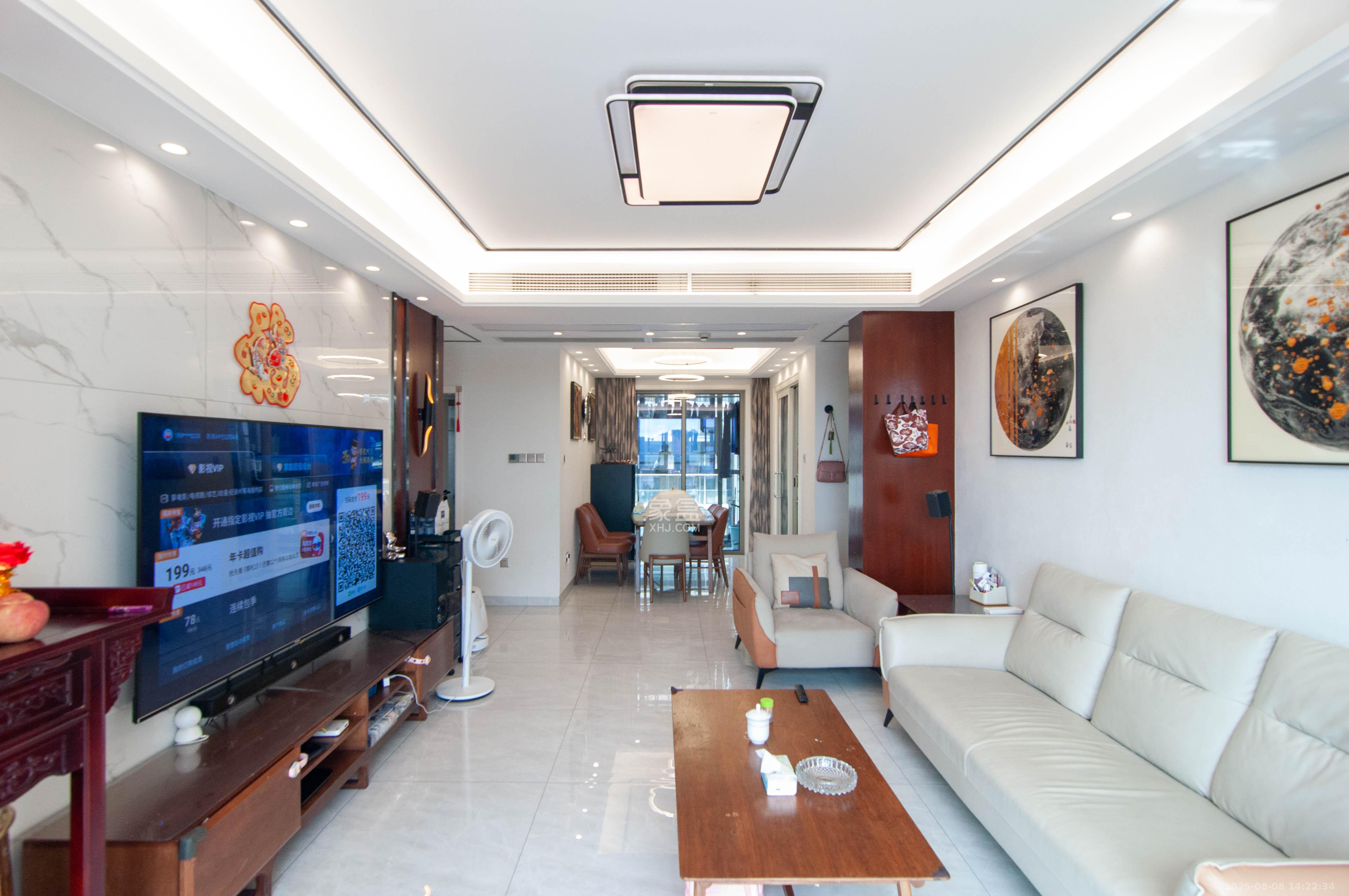 梅溪湖金茂湾  4室2厅2卫    168.0万 梅溪湖金茂湾  4室2厅2卫    168.0万客厅