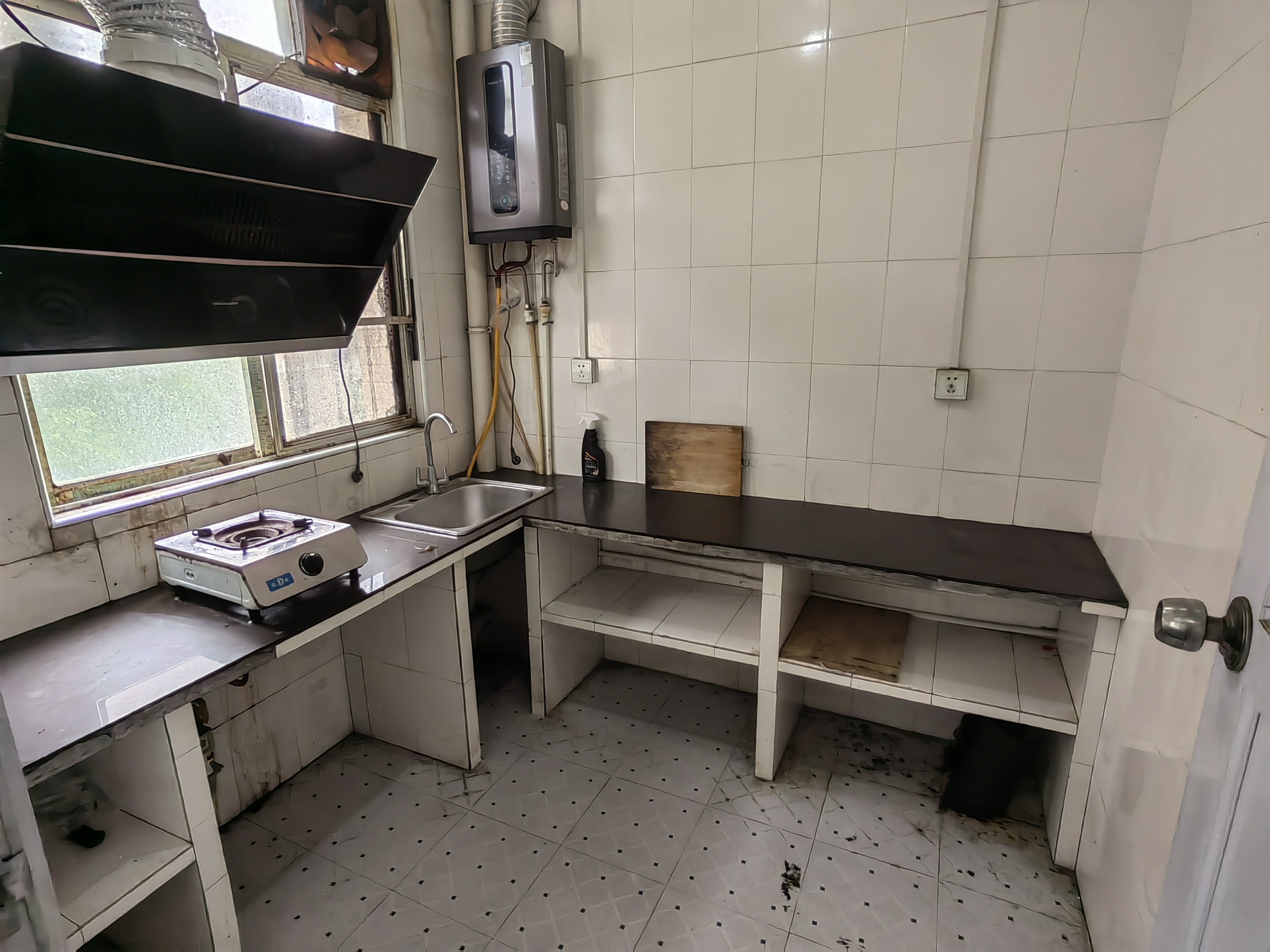 旭辉家园 2室2厅1卫 700.0元/月 旭辉家园 2室2厅1卫 700.0元/月室内图