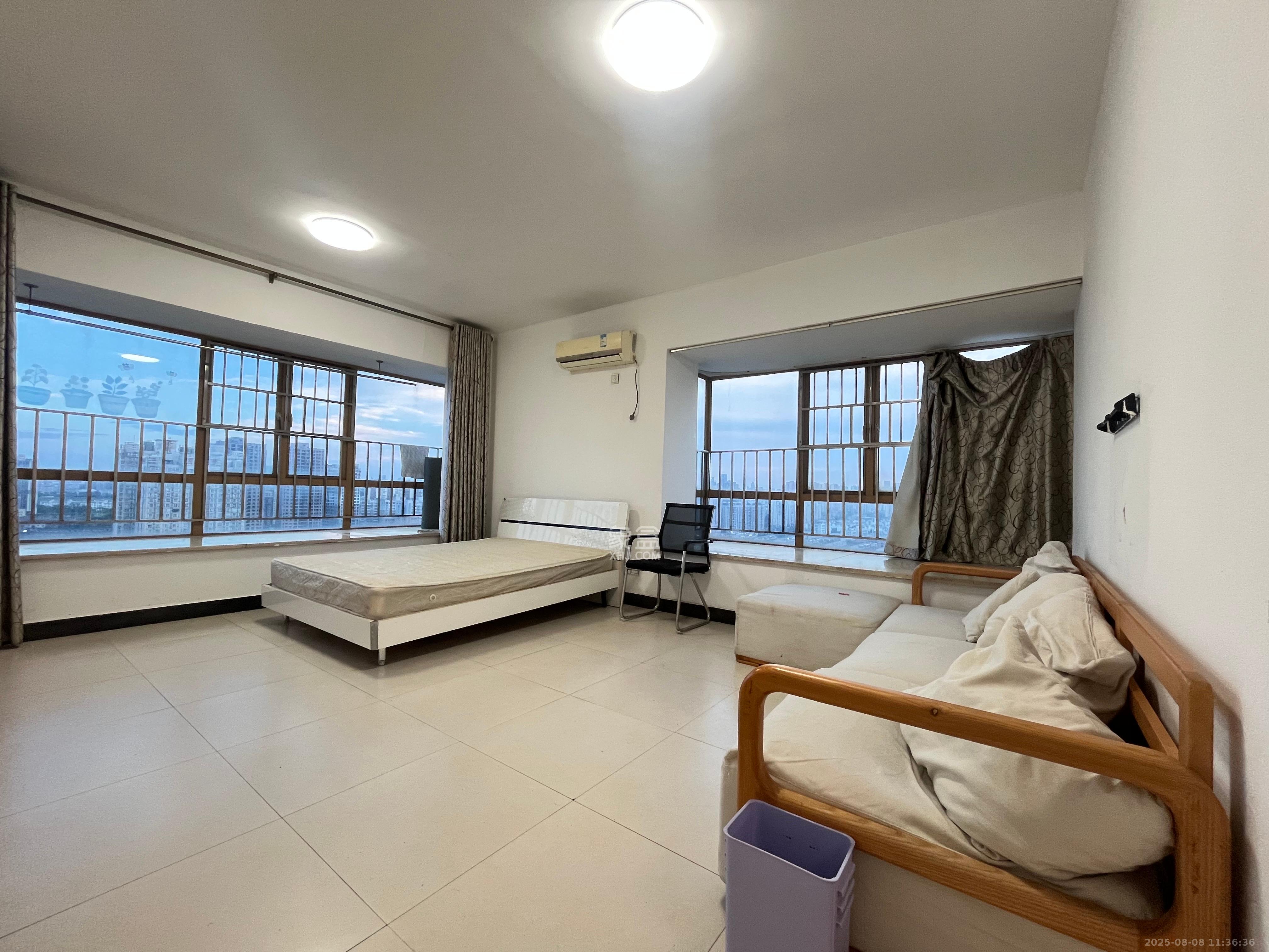 星尚520  1室1厅1卫    1500.0元/月 星尚520  1室1厅1卫    1500.0元/月