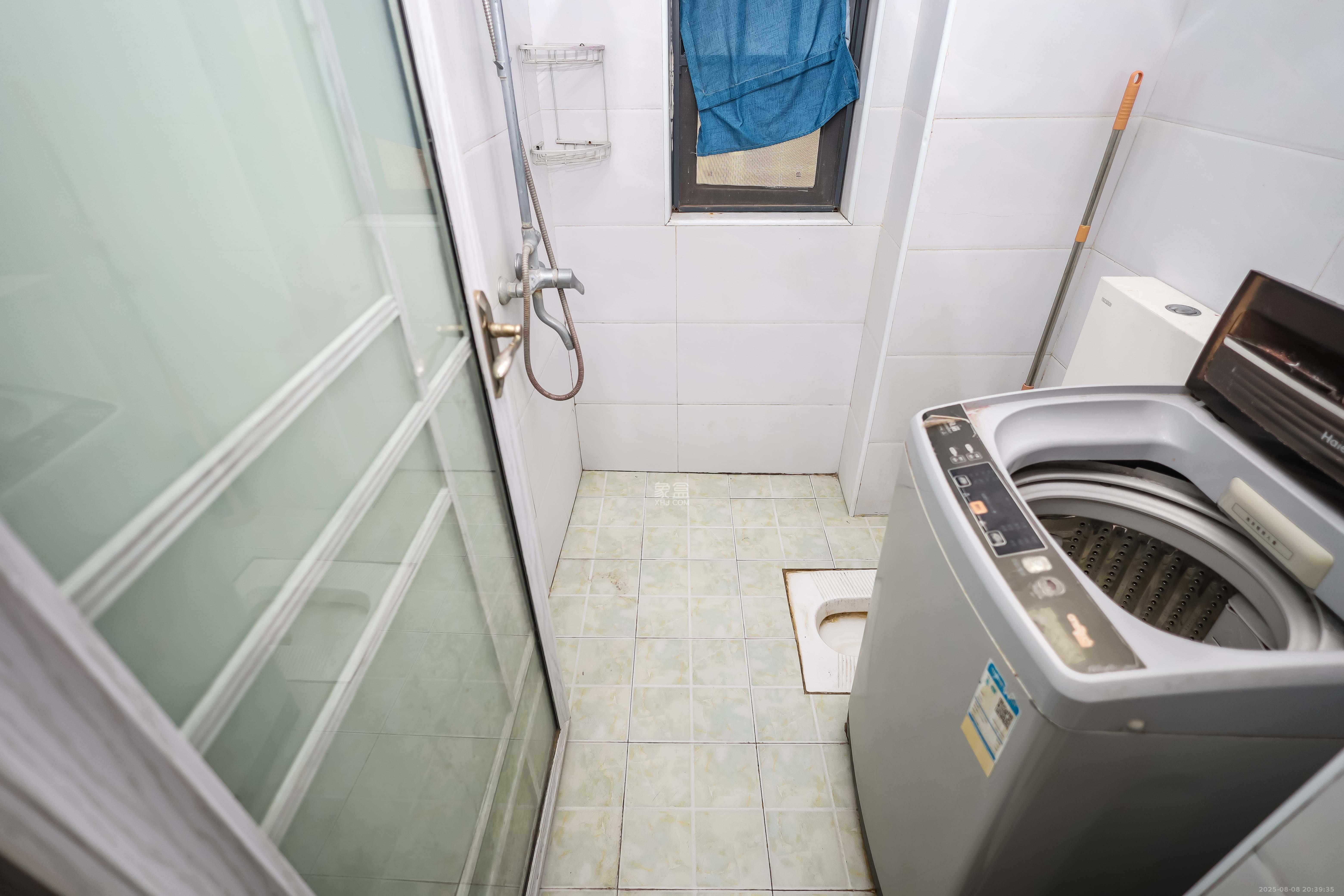 荣盛花语馨苑  3室2厅1卫    63.8万卫生间