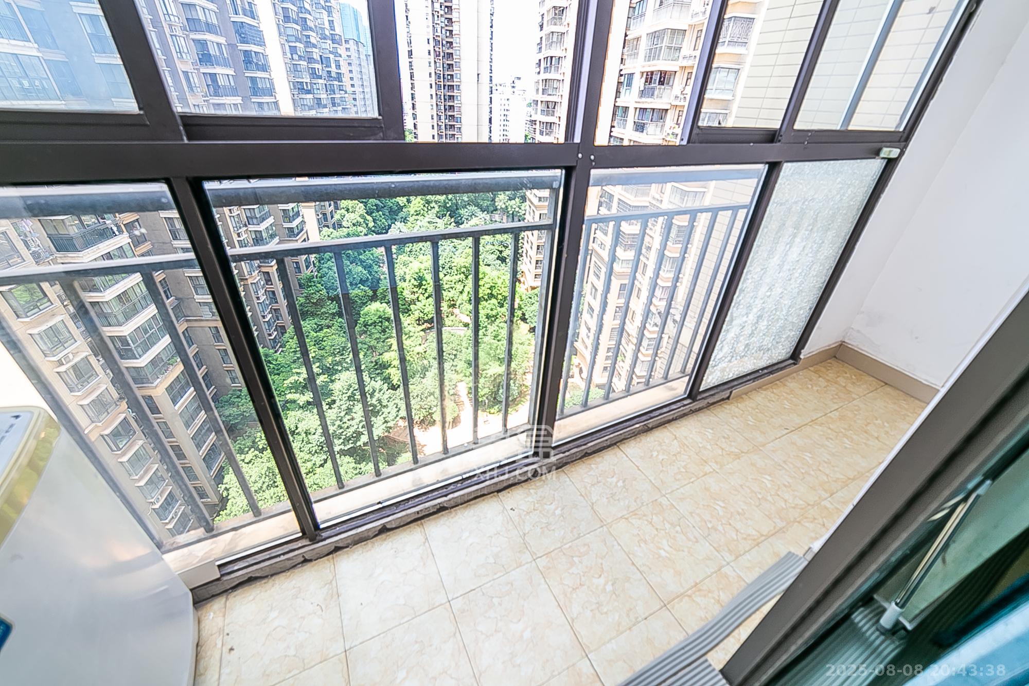 钱隆樽品(一、二、三期)  1室1厅1卫    20.0万 钱隆樽品(一、二、三期)  1室1厅1卫    20.0万其他