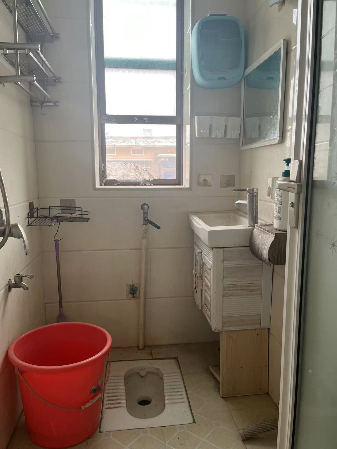 梓园社区(麻纺厂宿舍) 2室2厅0卫 900.0元/月 梓园社区(麻纺厂宿舍) 2室2厅0卫 900.0元/月室内图