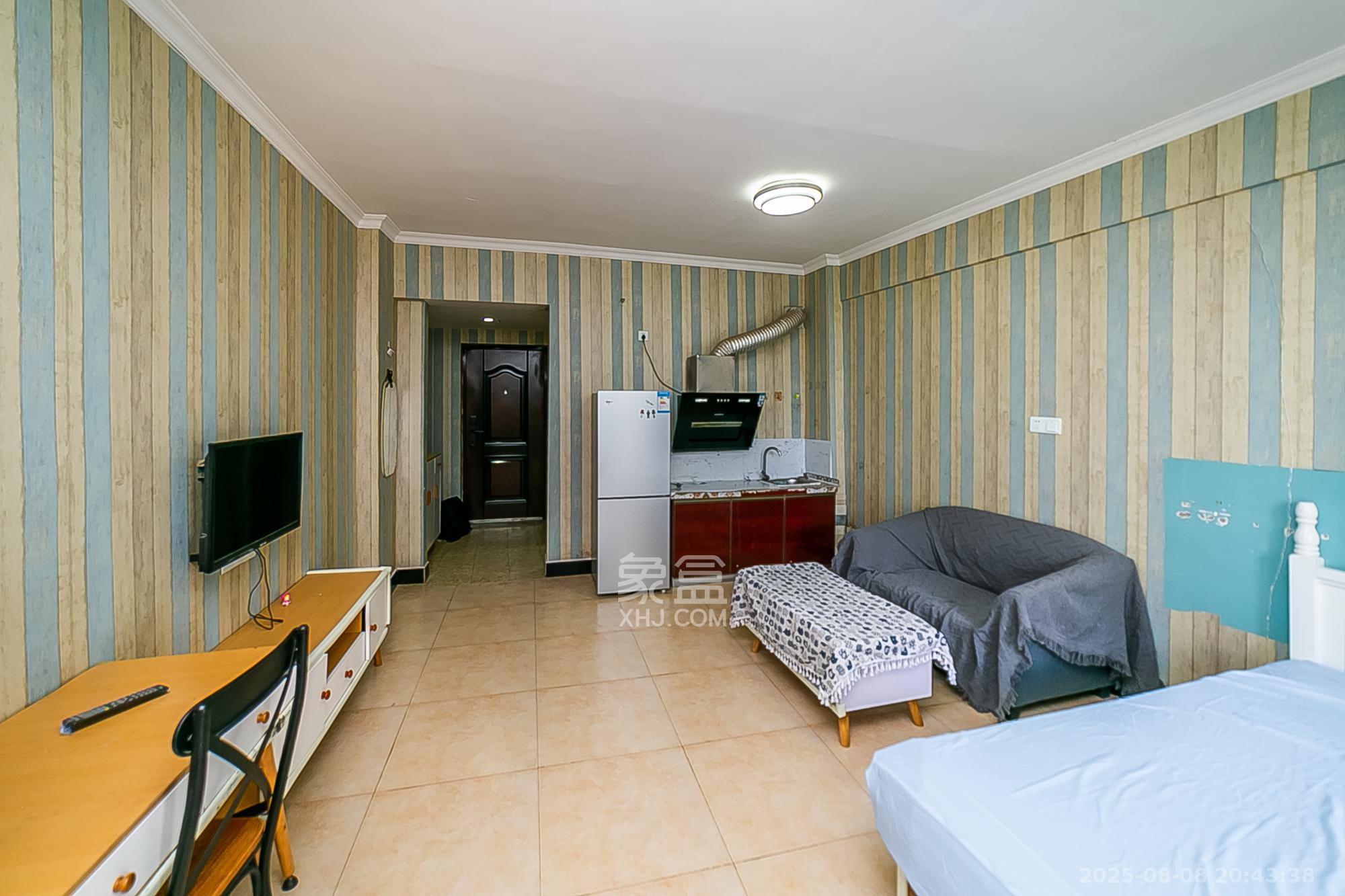 钱隆樽品(一、二、三期)  1室1厅1卫    20.0万 钱隆樽品(一、二、三期)  1室1厅1卫    20.0万卧室