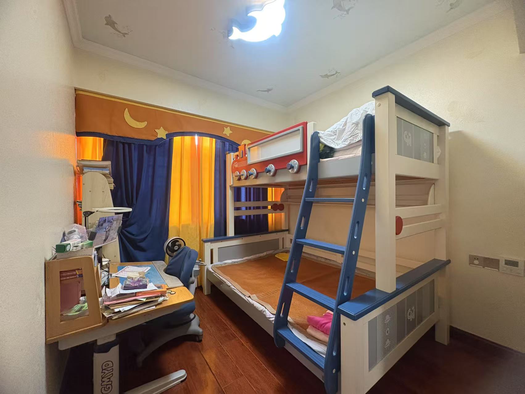 五江碧桂园城市广场 4室2厅2卫 92.88万 五江碧桂园城市广场 4室2厅2卫 92.88万客厅