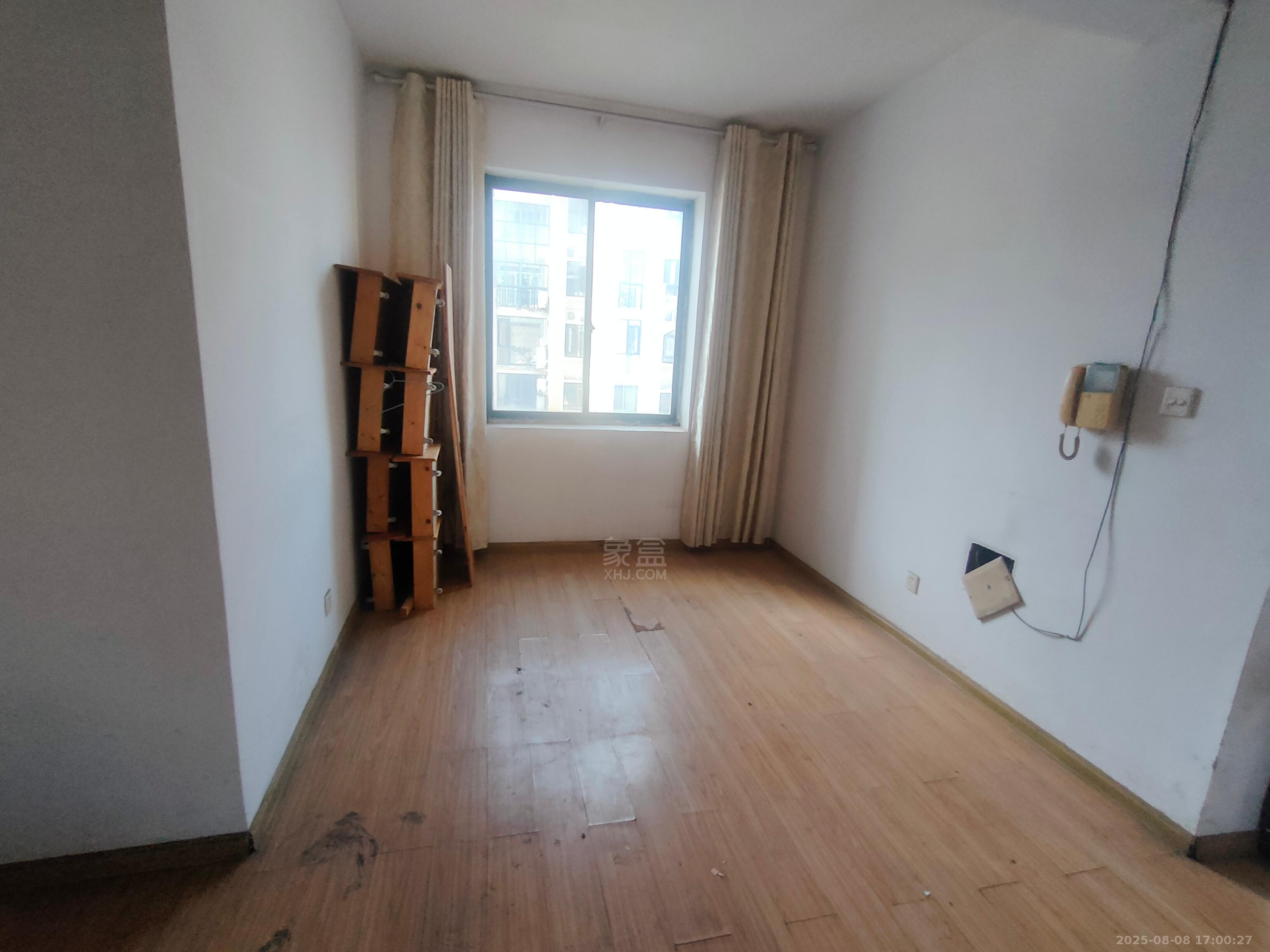 共和城 3室2厅1卫 1800.0元/月 共和城 3室2厅1卫 1800.0元/月室内图